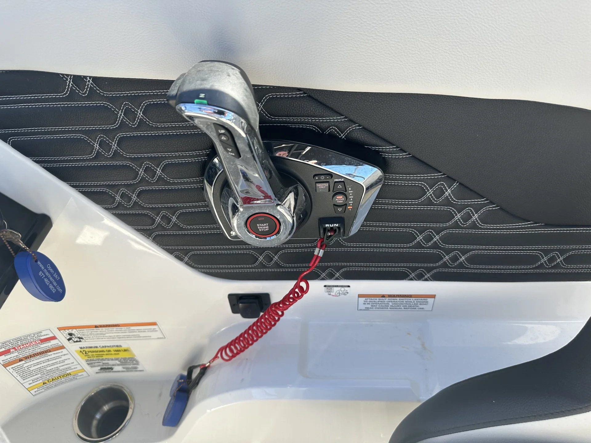 2024 Sea Ray 210 SPX Outboard Image Thumbnail #6