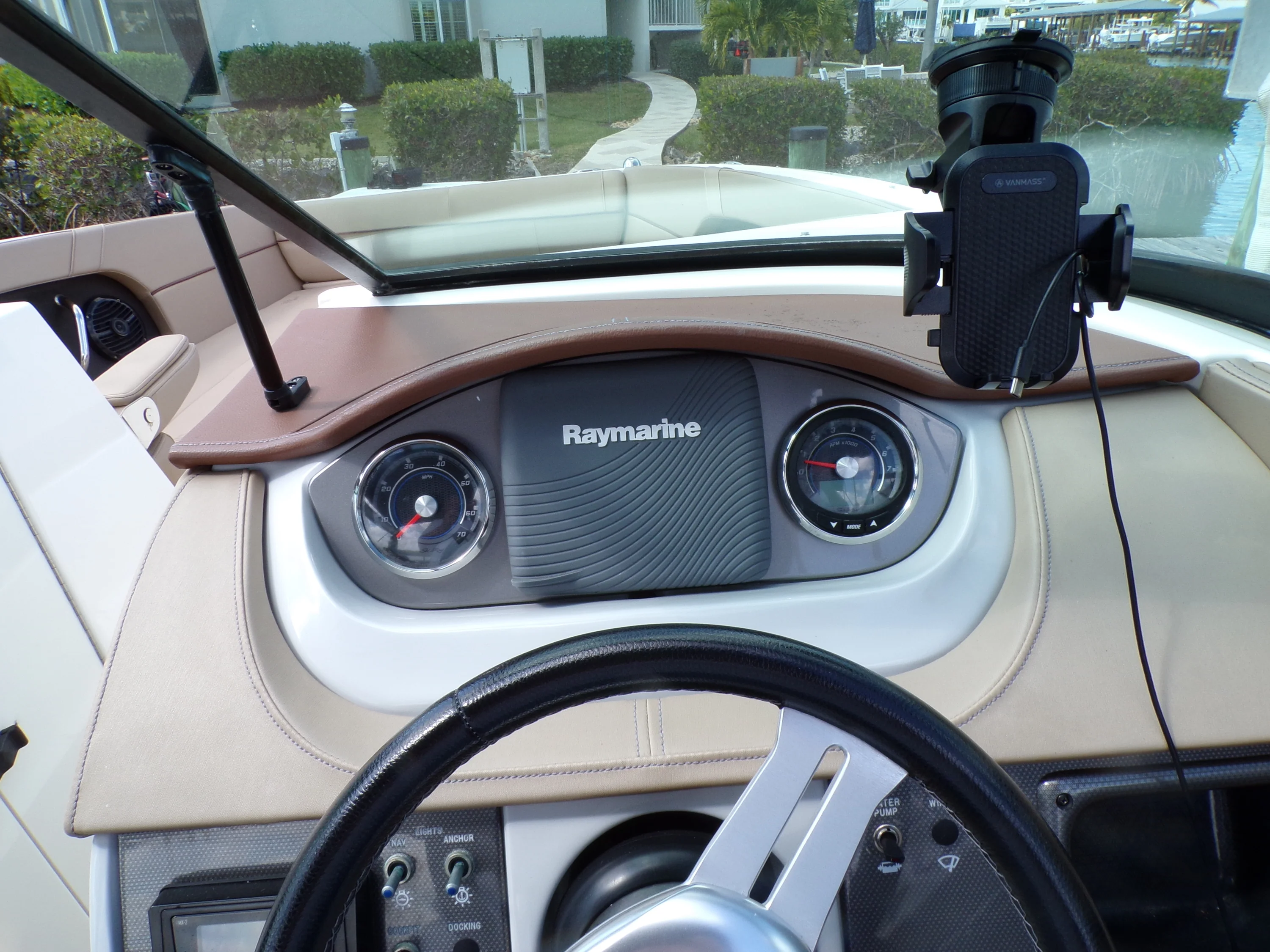 2017 Sea Ray 240 SDX Image Thumbnail #14