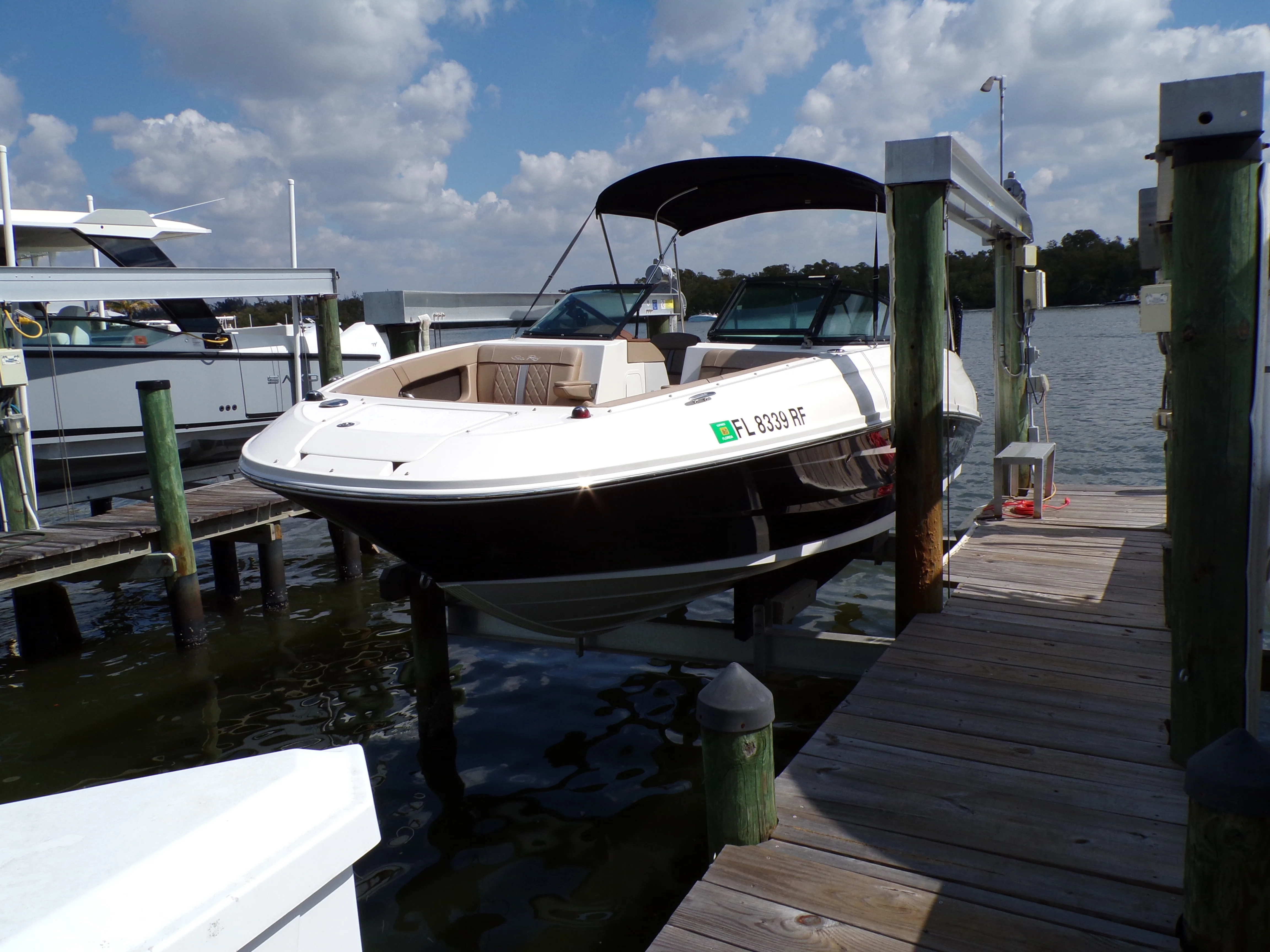 2017 Sea Ray 240 SDX Image Thumbnail #0