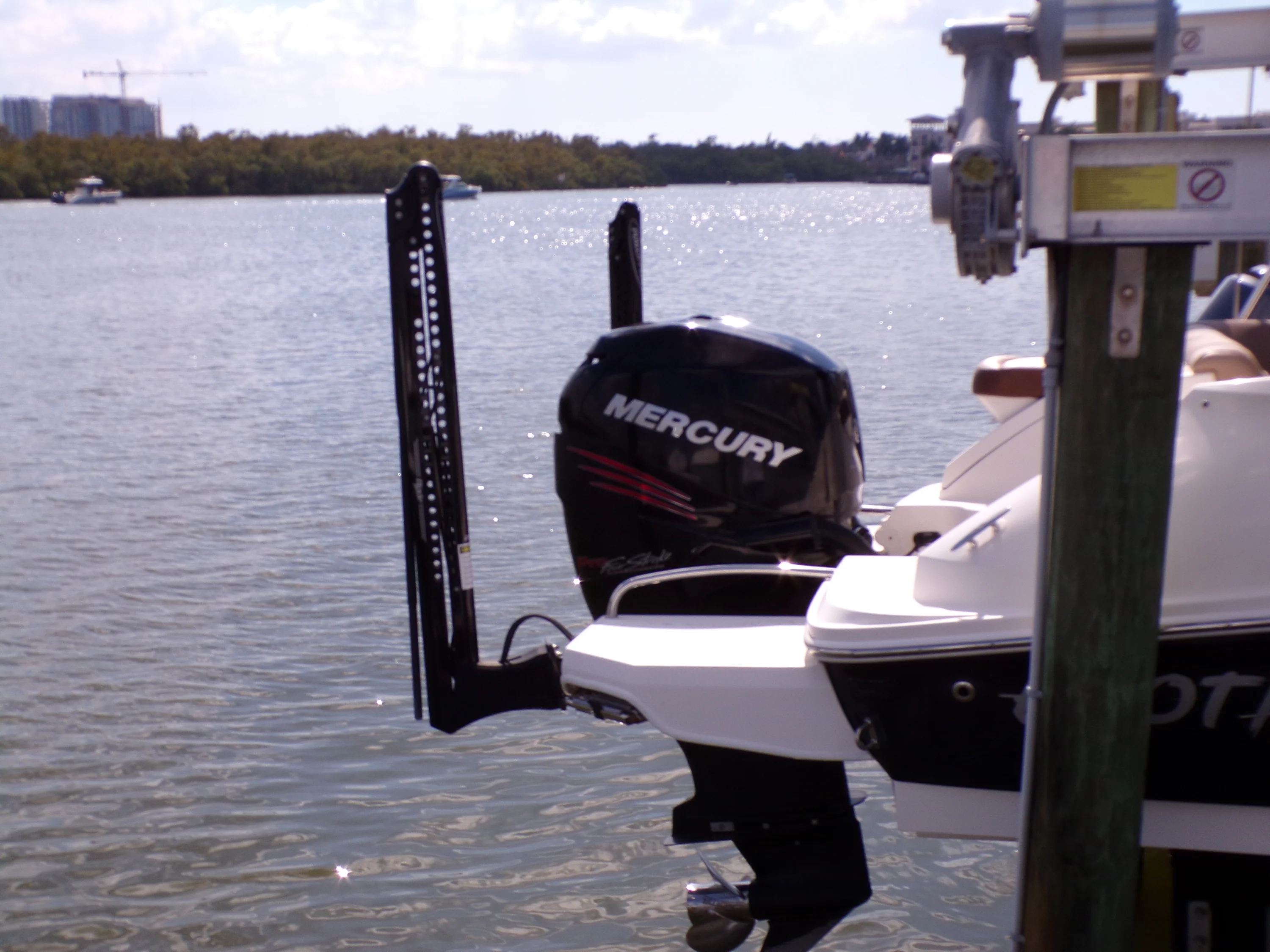 2017 Sea Ray 240 SDX Image Thumbnail #8