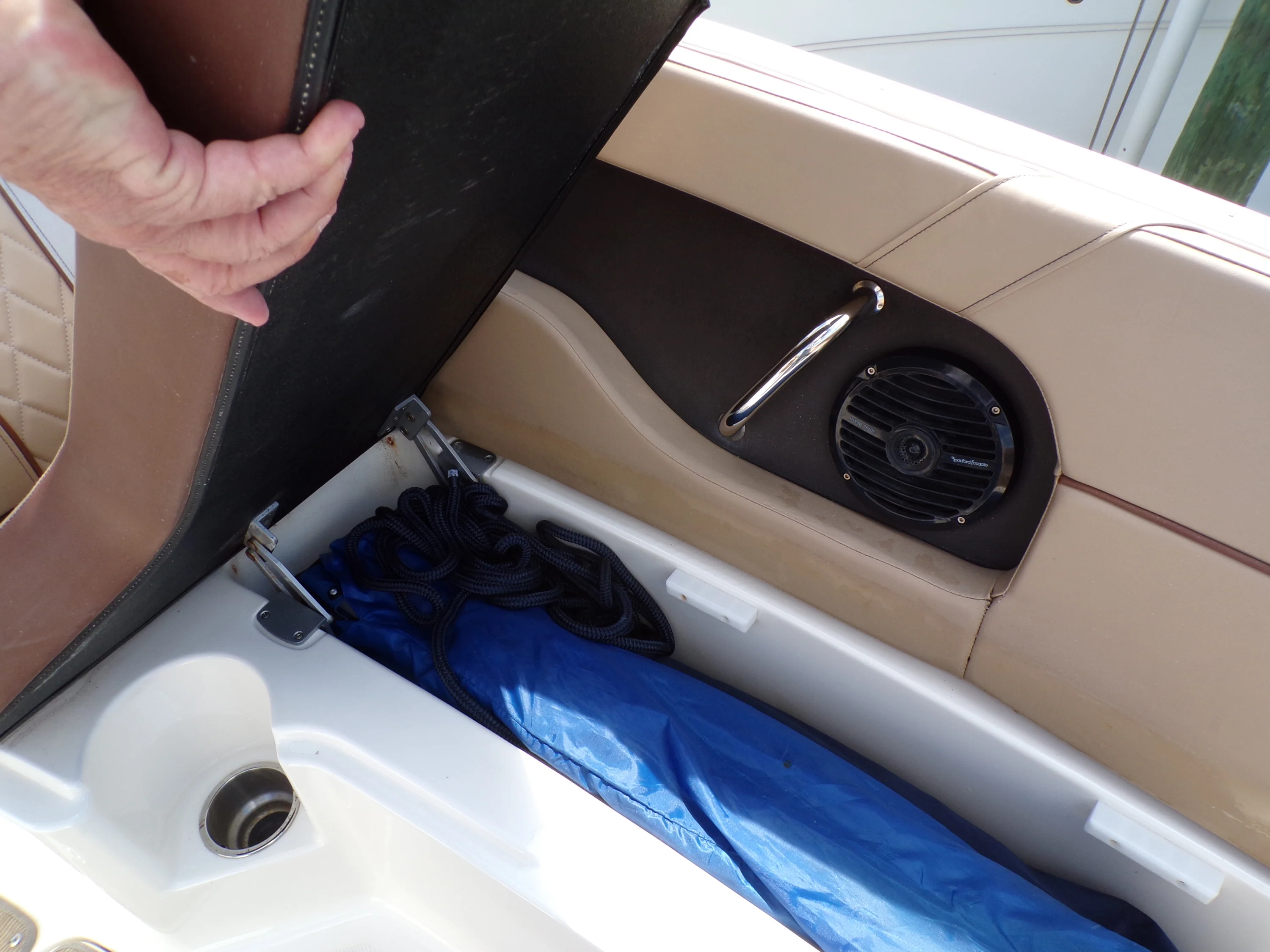 2017 Sea Ray 240 SDX Image Thumbnail #32