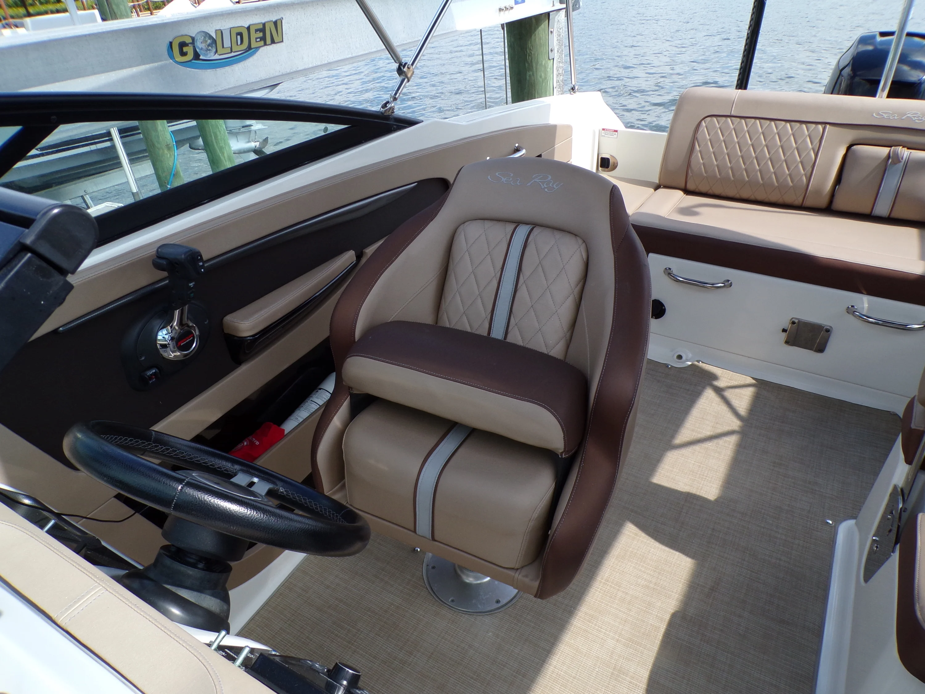 2017 Sea Ray 240 SDX Image Thumbnail #11