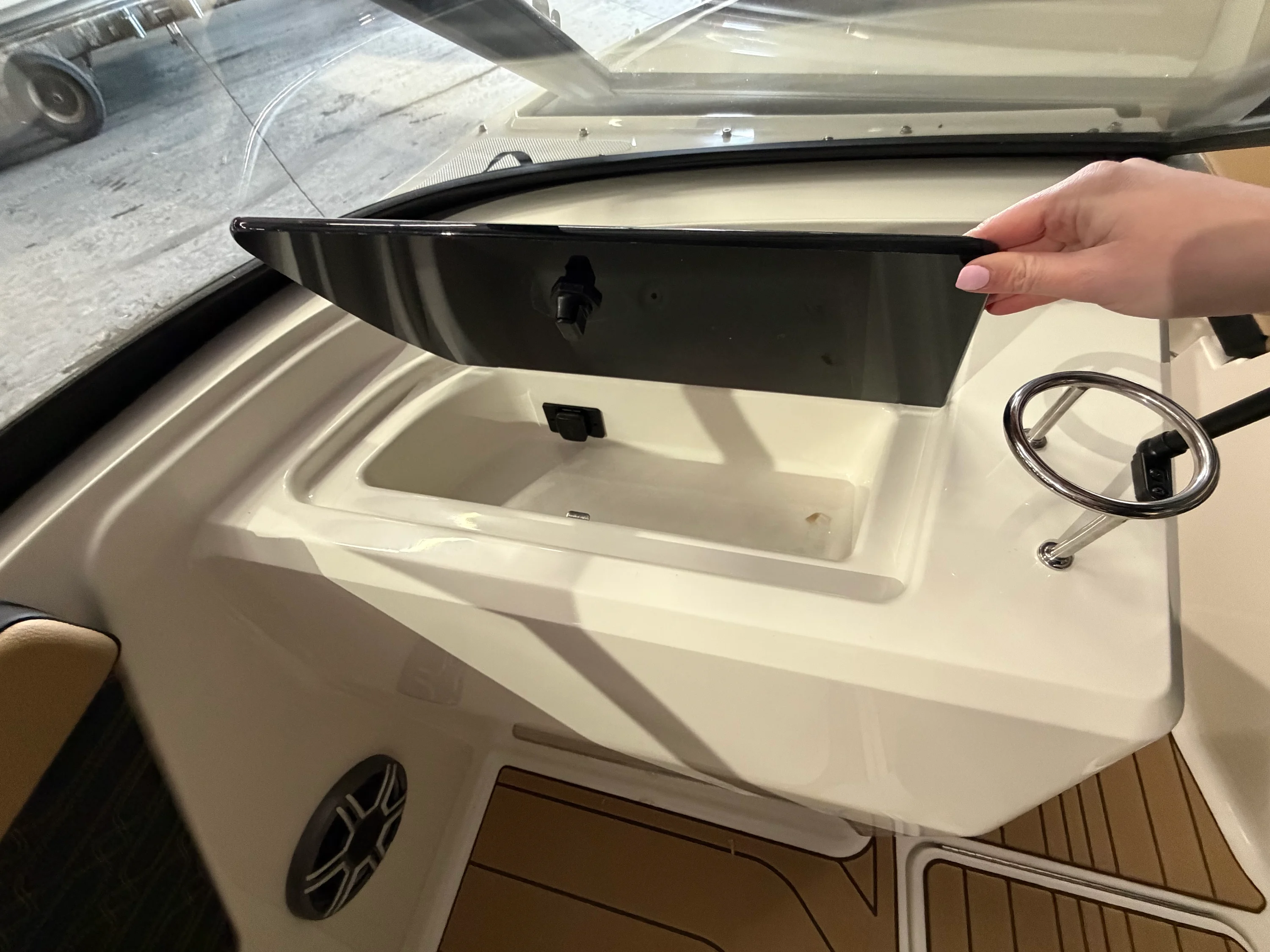 2026 Sea Ray SPX 210 Image Thumbnail #33