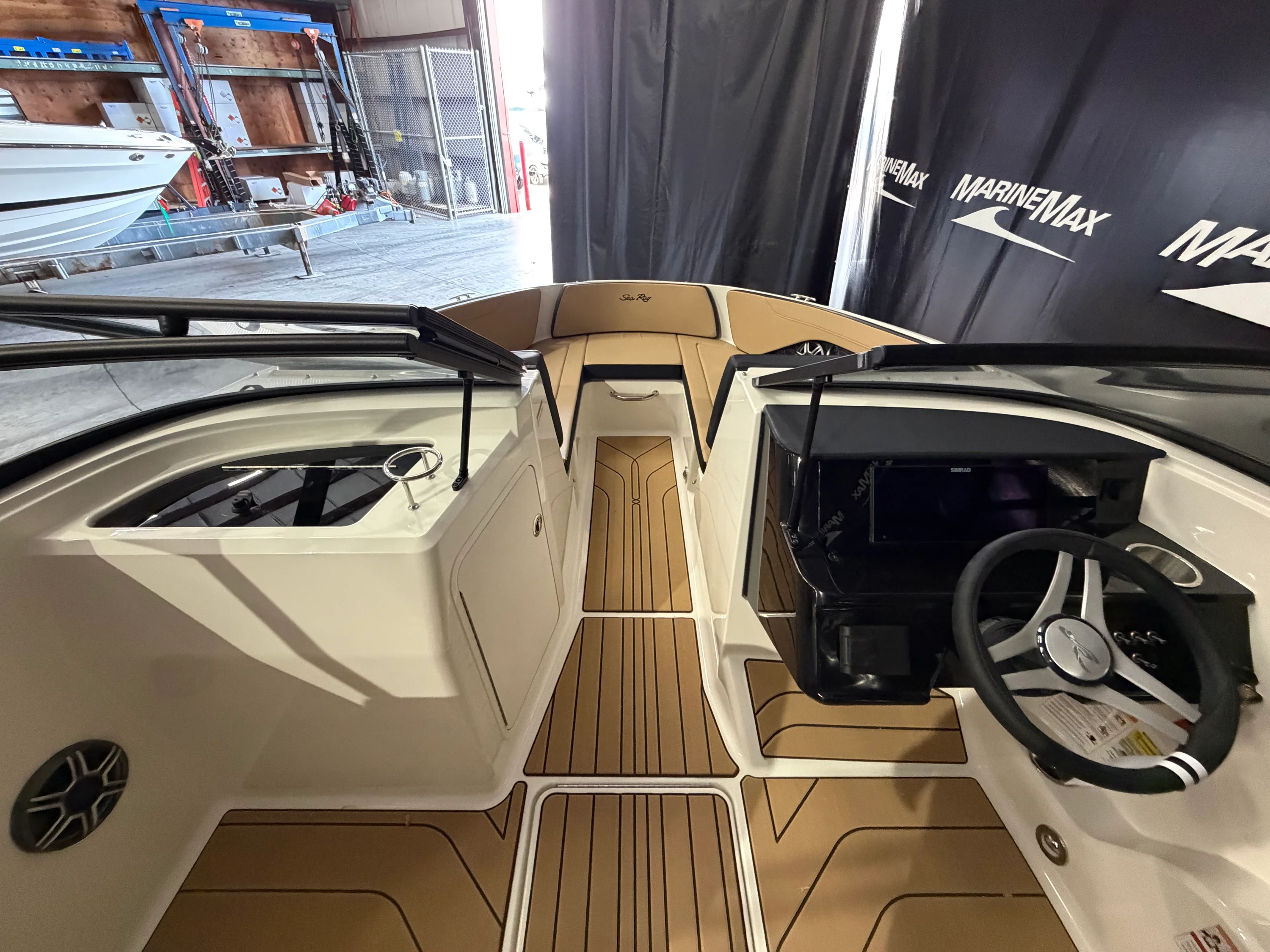 2026 Sea Ray SPX 210 Image Thumbnail #43