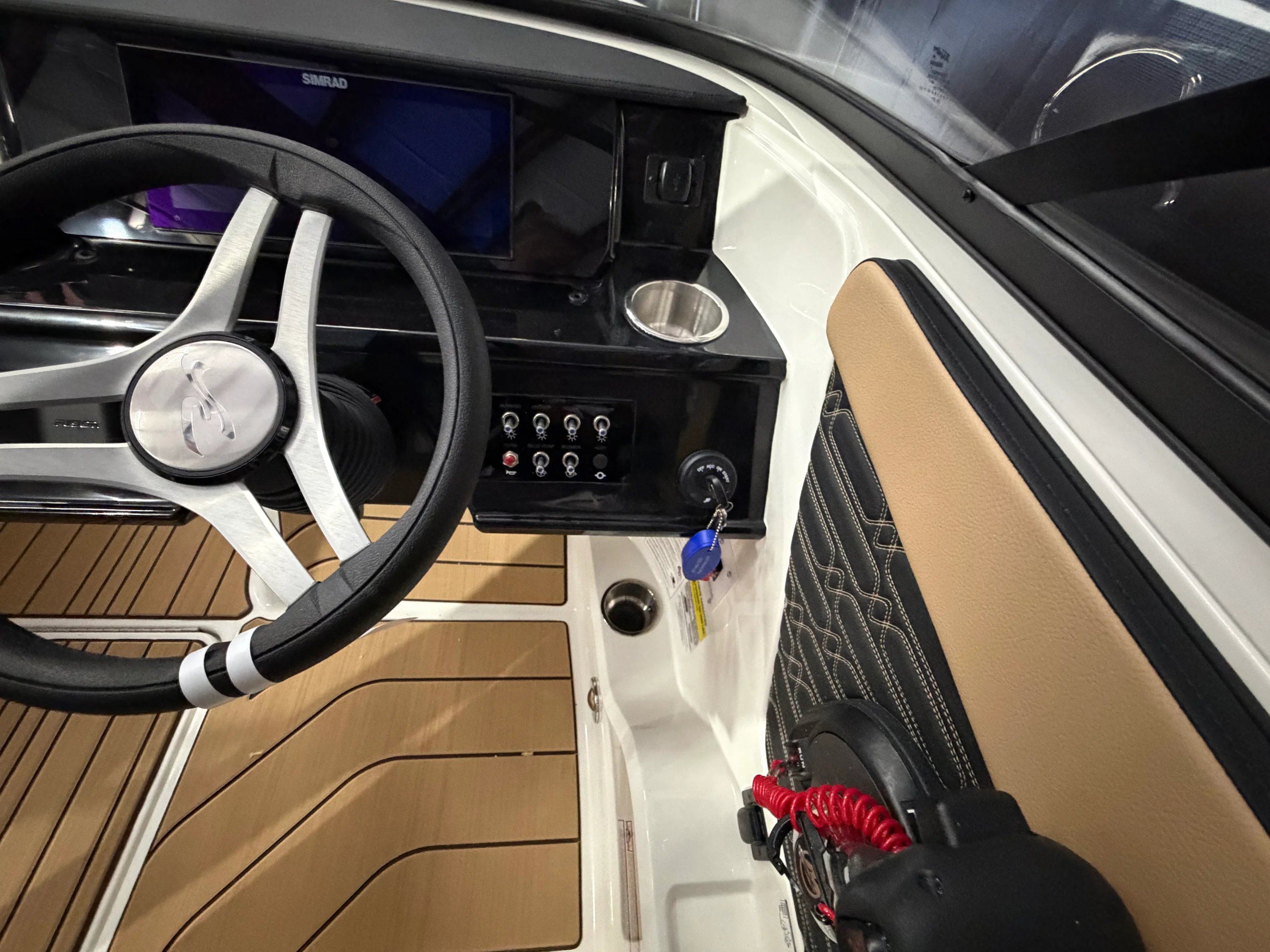 2026 Sea Ray SPX 210 Image Thumbnail #40