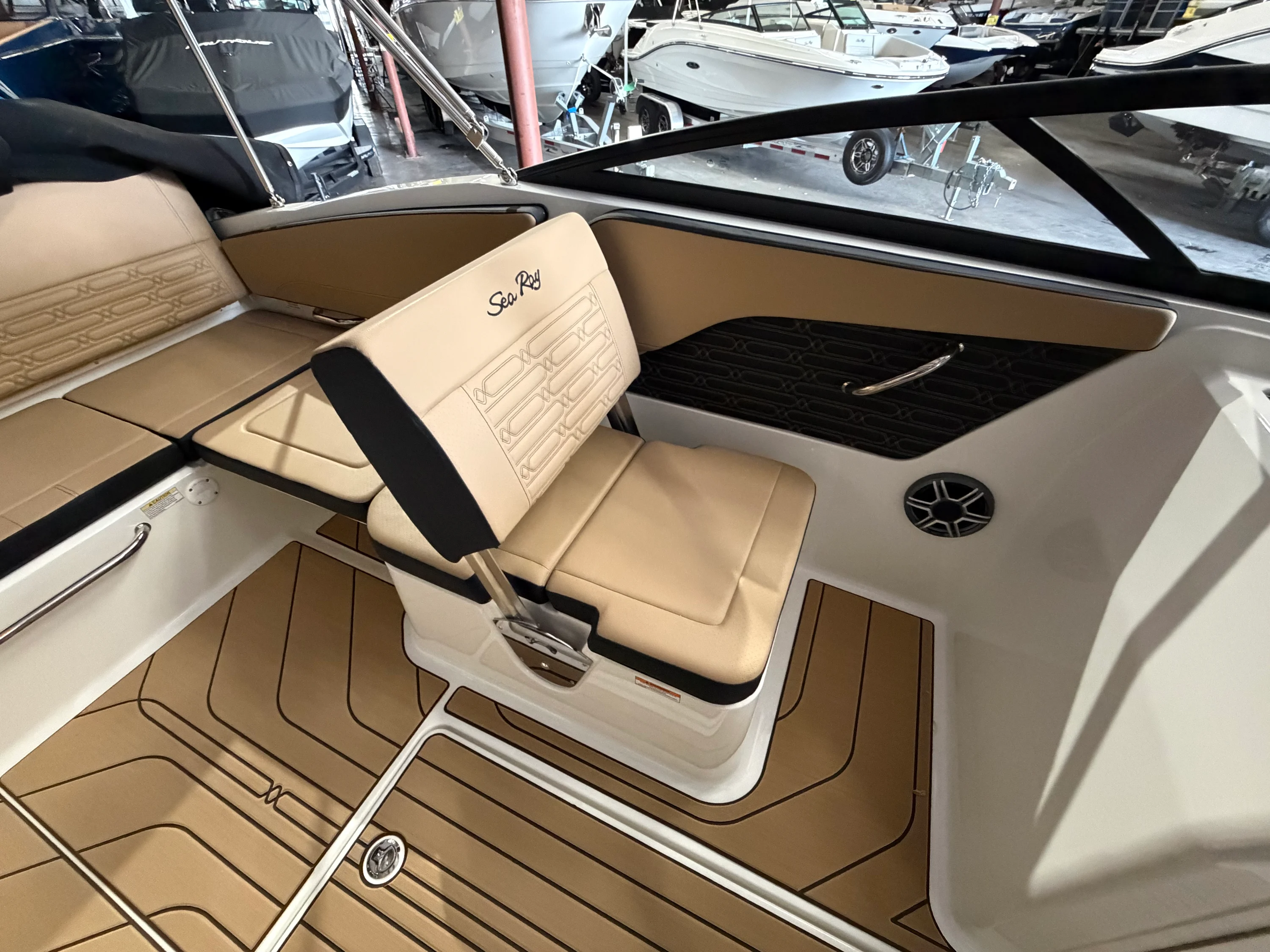 2026 Sea Ray SPX 210 Image Thumbnail #30