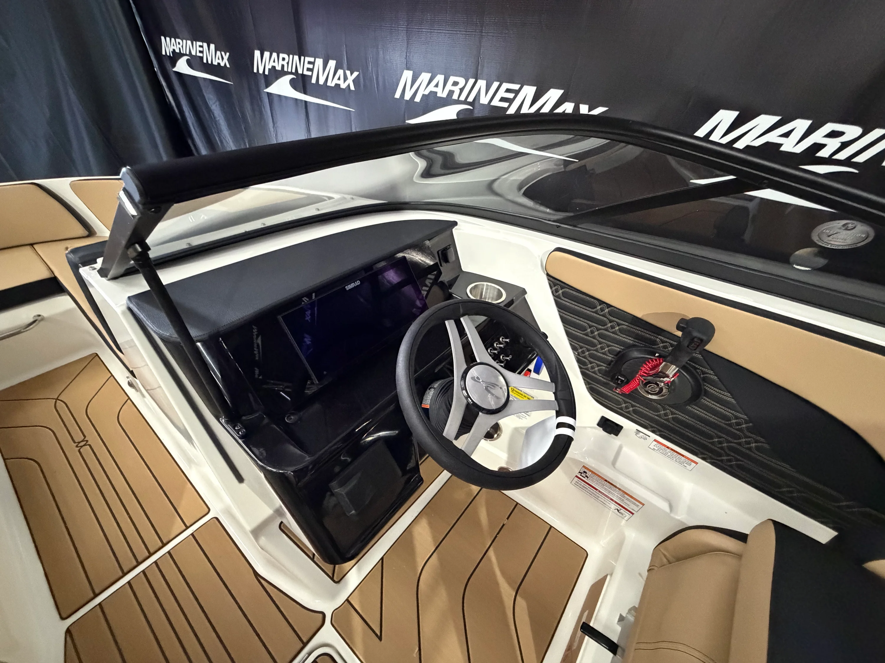 2026 Sea Ray SPX 210 Image Thumbnail #38