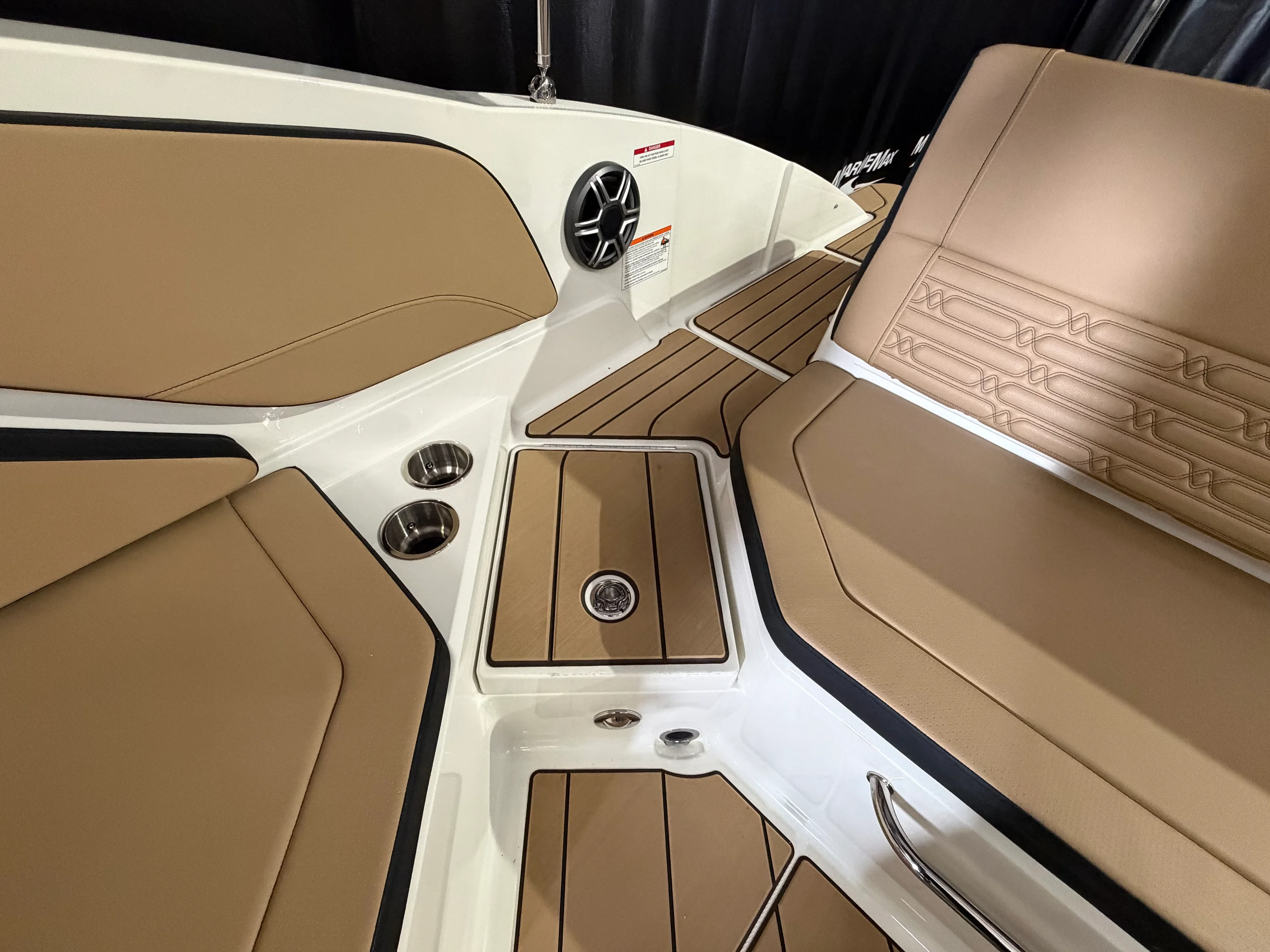 2026 Sea Ray SPX 210 Image Thumbnail #15