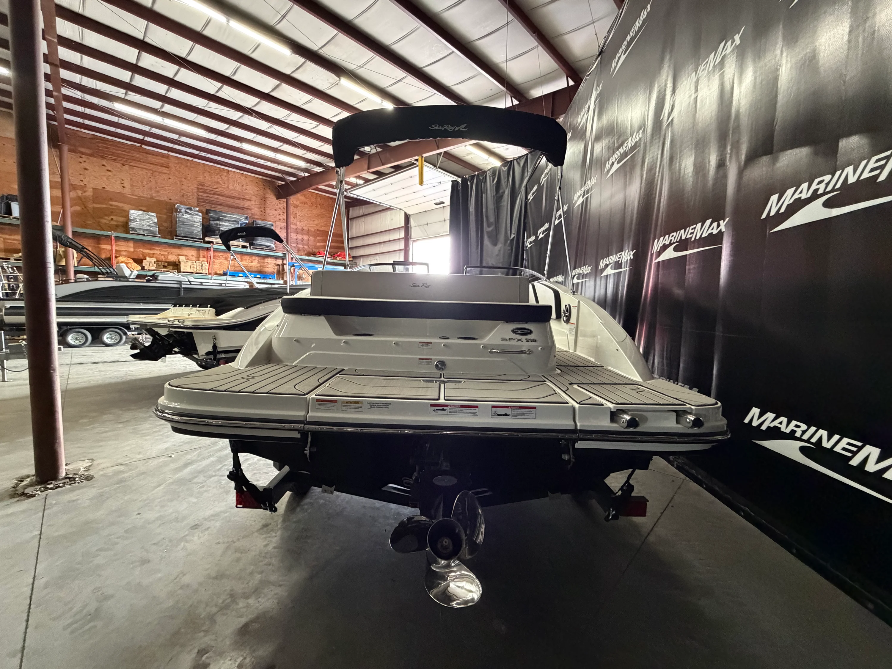 2026 Sea Ray SPX 210 Image Thumbnail #8