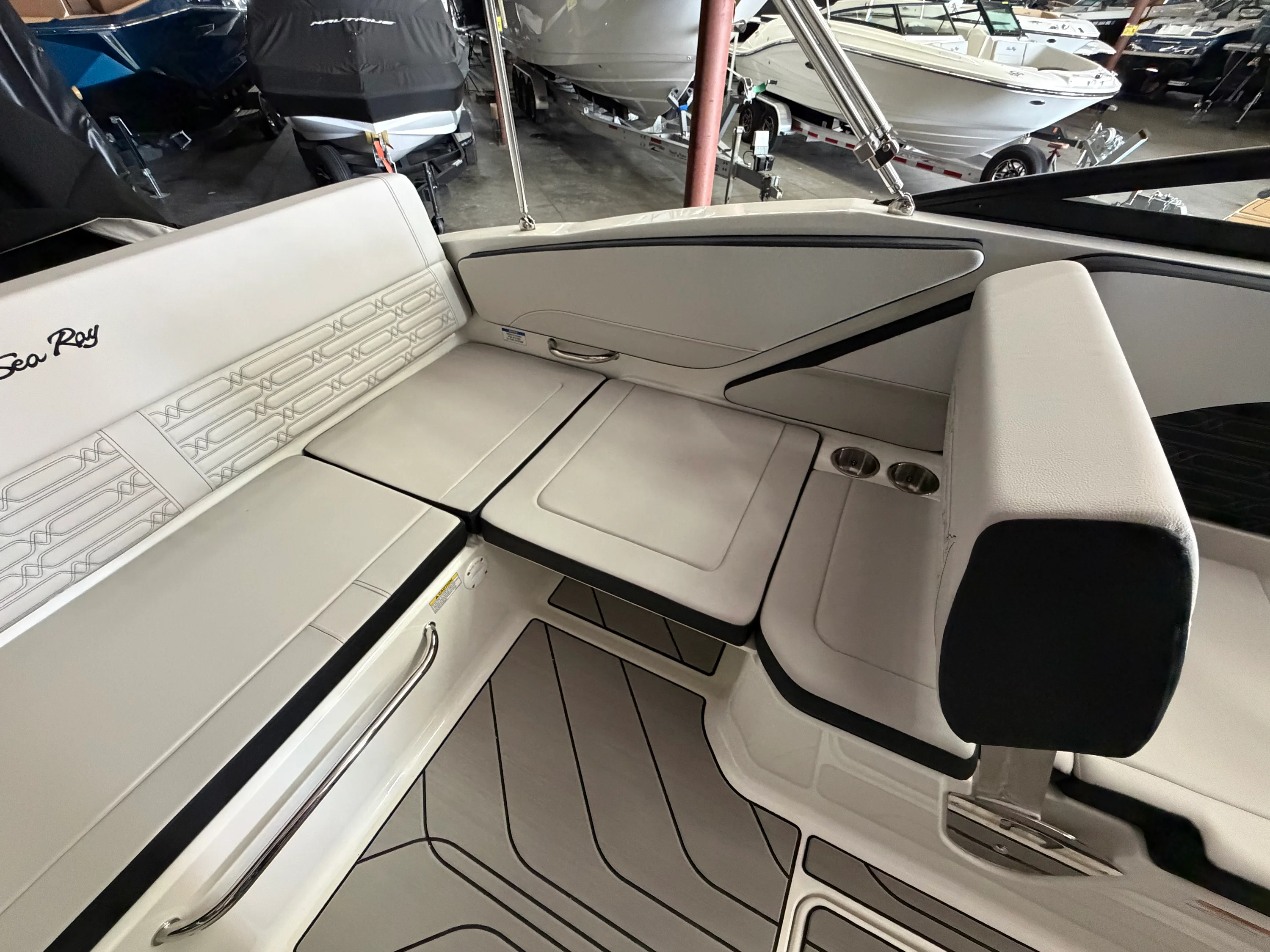 2026 Sea Ray SPX 210 Image Thumbnail #23