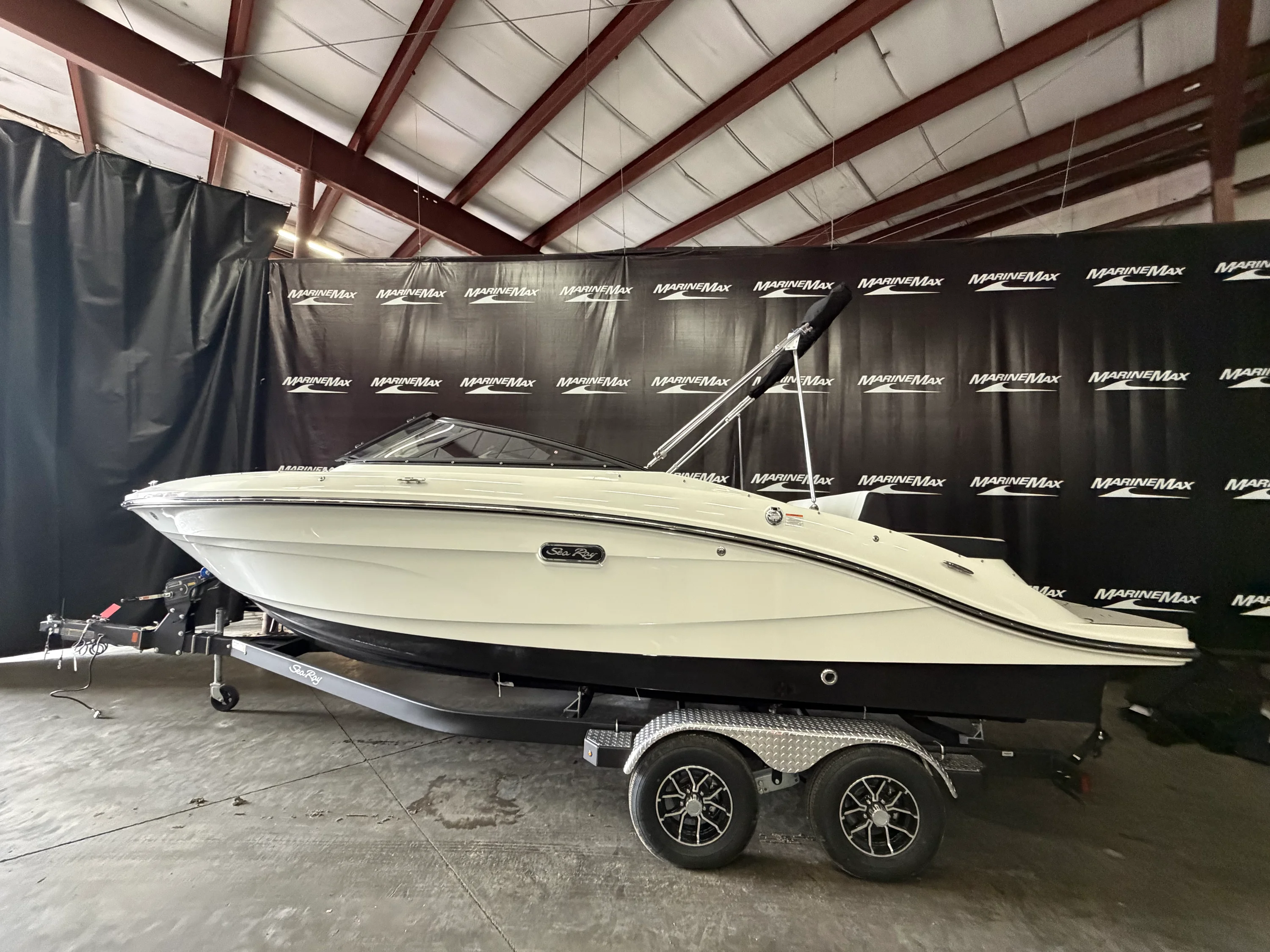 2026 Sea Ray SPX 210 Image Thumbnail #0
