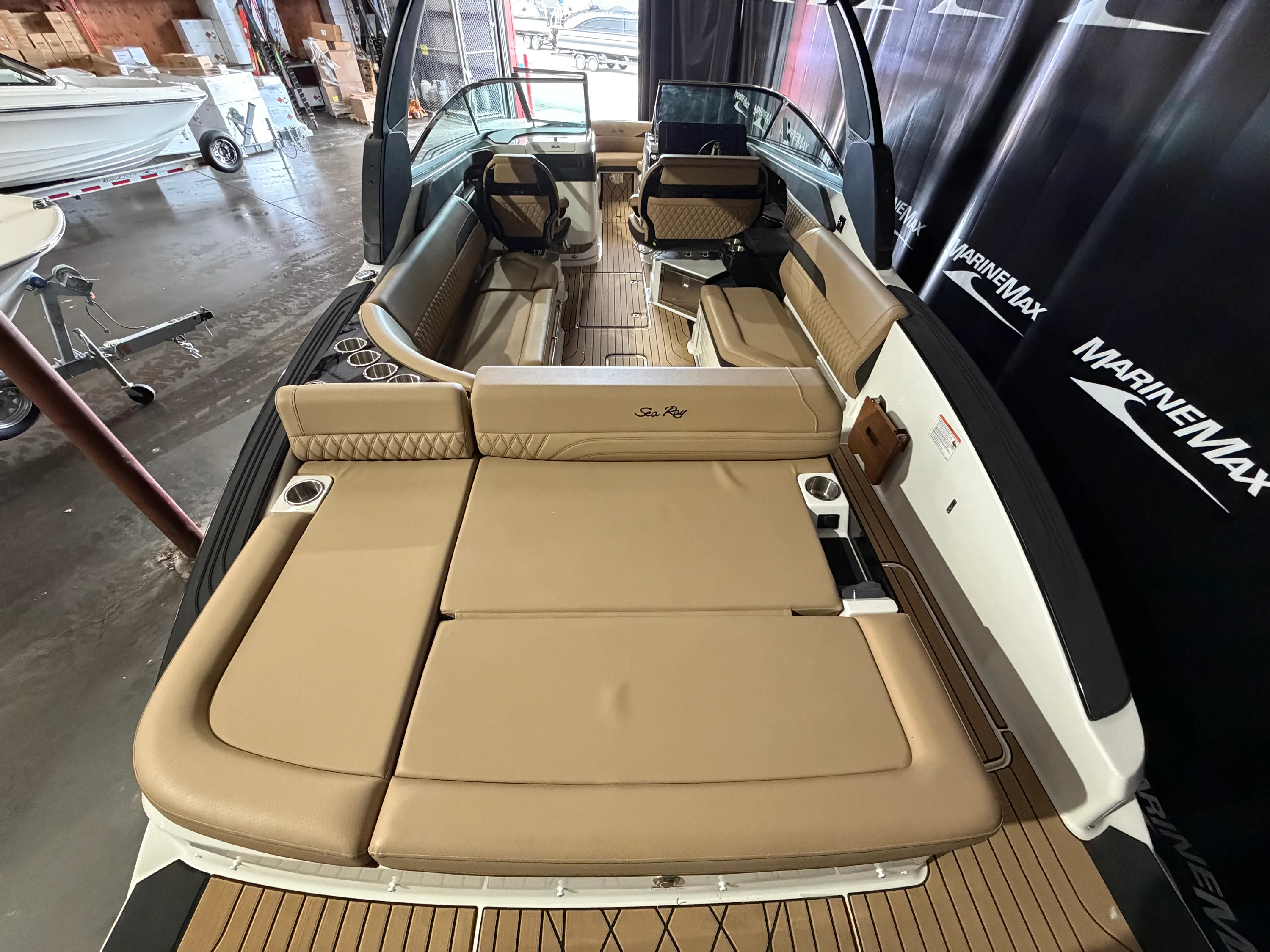 2026 Sea Ray SLX 280 Image Thumbnail #9