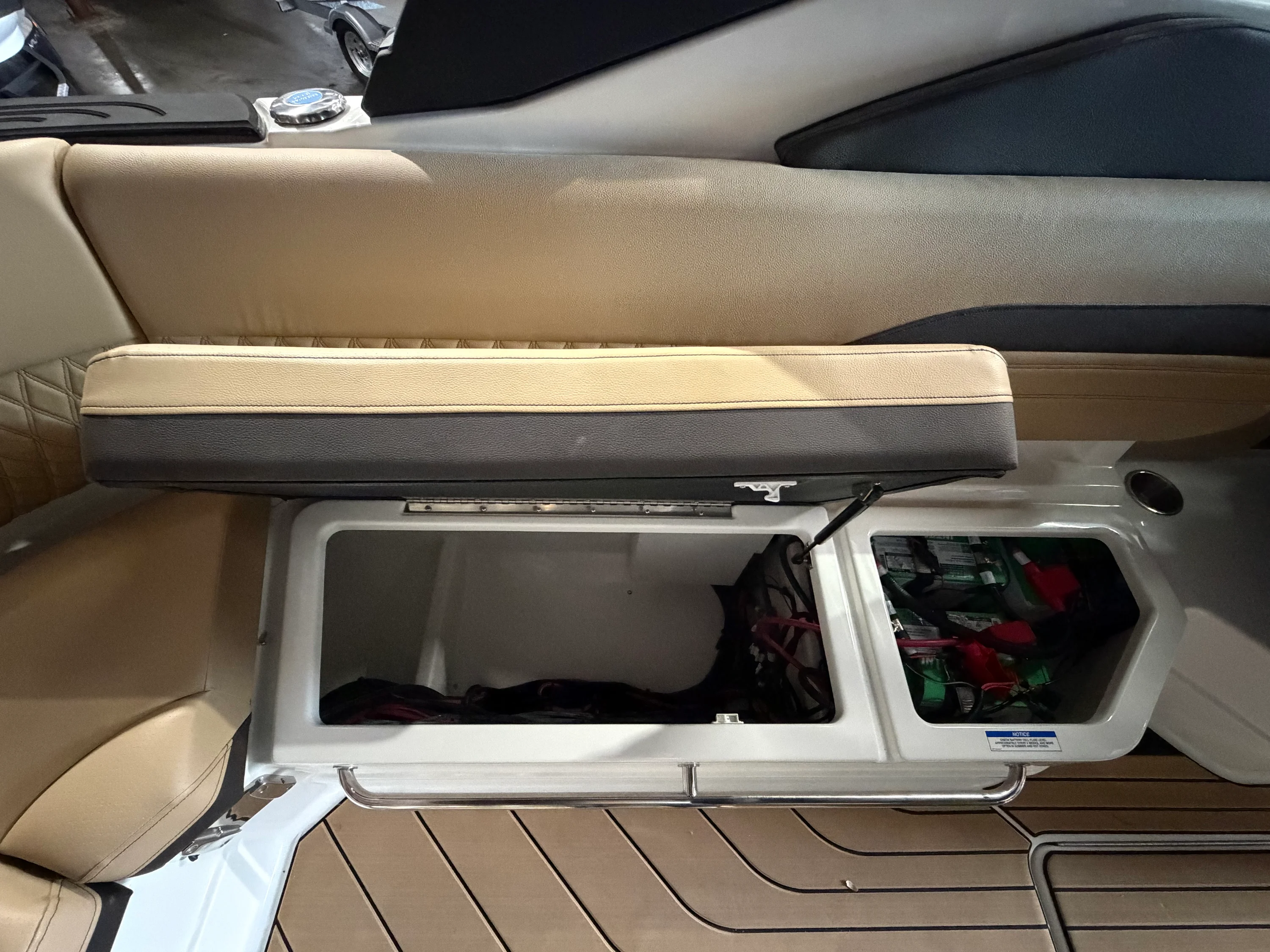 2026 Sea Ray SLX 280 Image Thumbnail #21