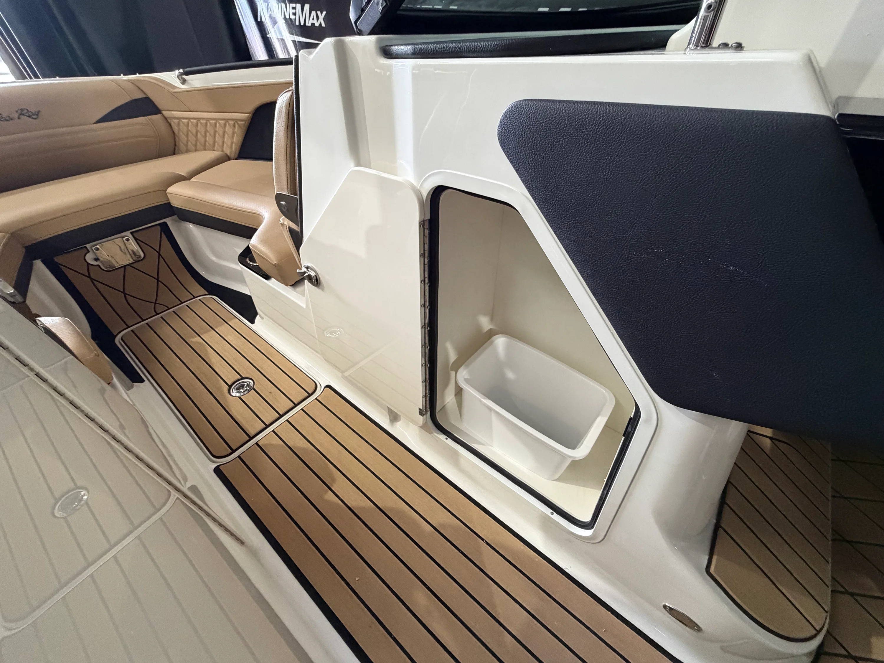 2026 Sea Ray SLX 280 Image Thumbnail #46