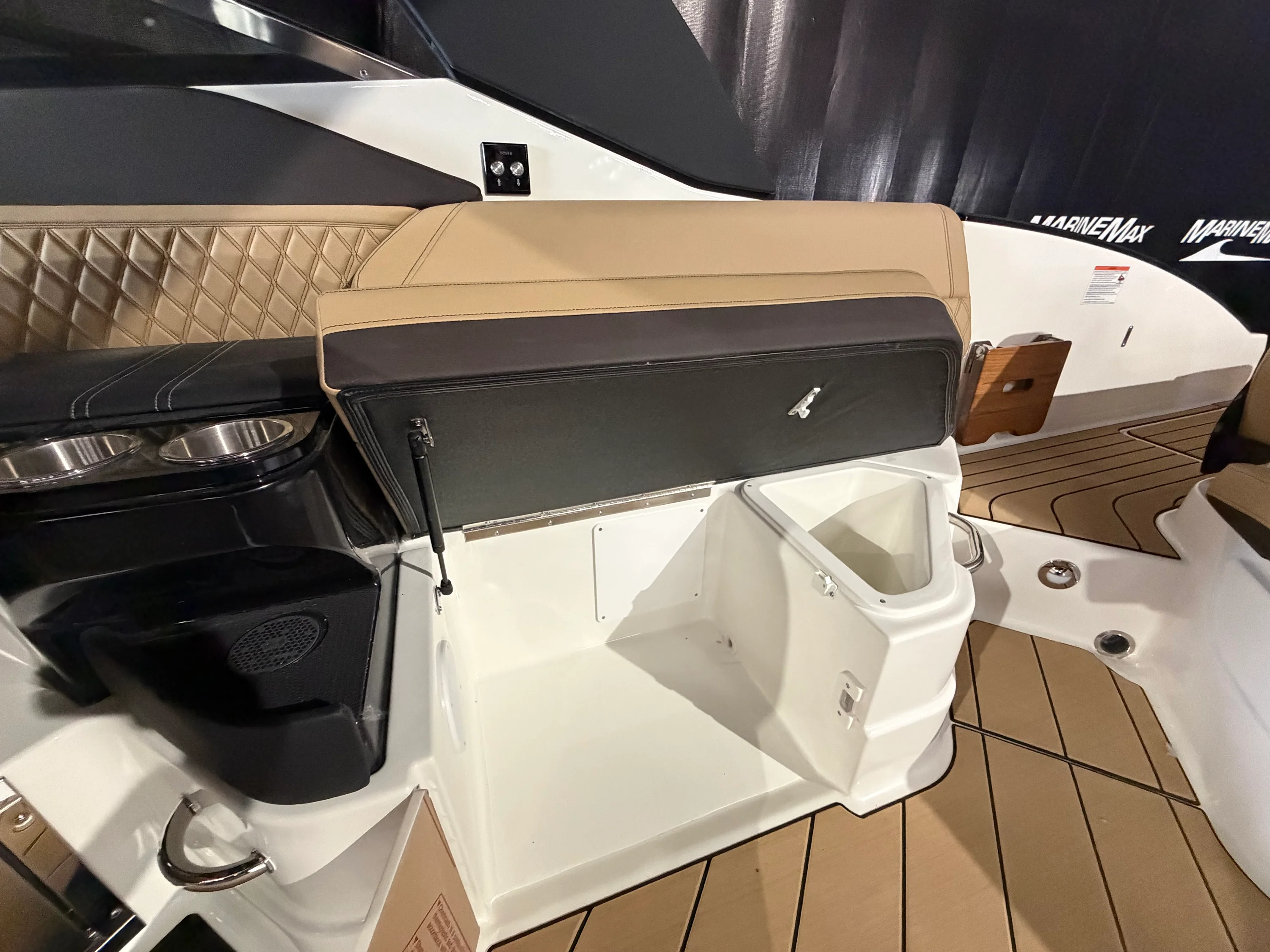 2026 Sea Ray SLX 280 Image Thumbnail #25