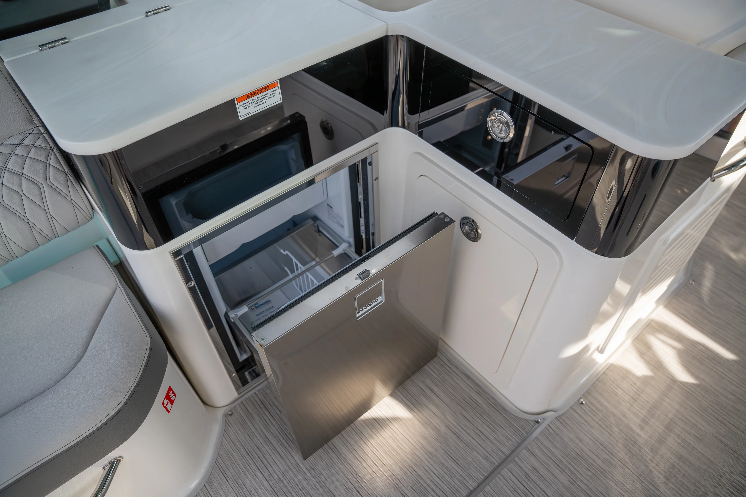 2026 Sea Ray Sundancer 370 Outboard Image Thumbnail #14