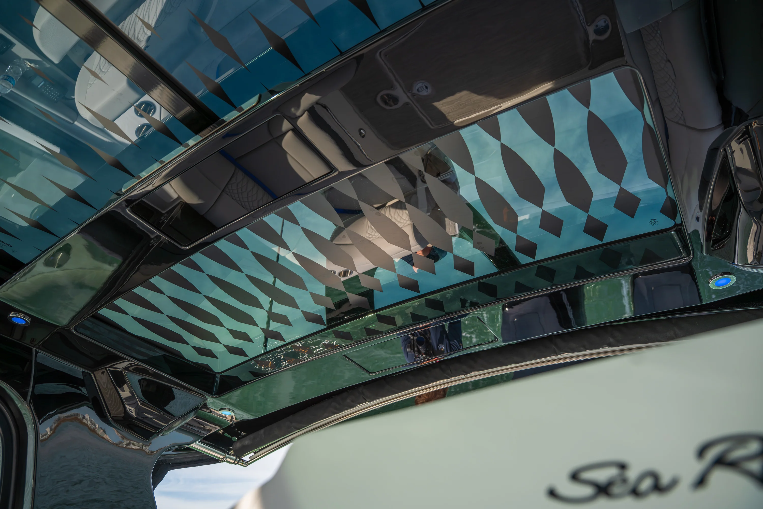 2026 Sea Ray Sundancer 370 Outboard Image Thumbnail #19