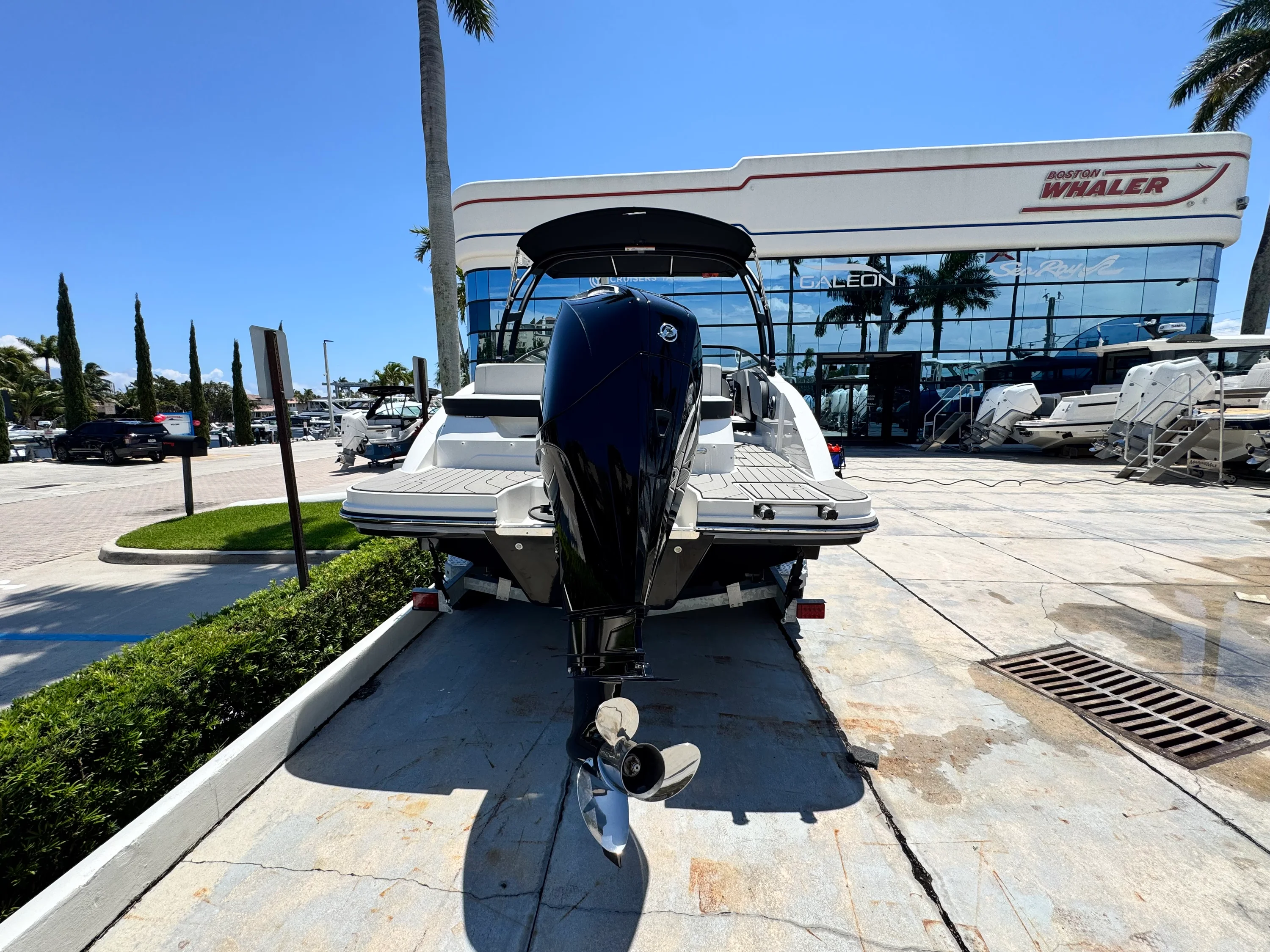 2026 Sea Ray SPX 210 Outboard Image Thumbnail #6