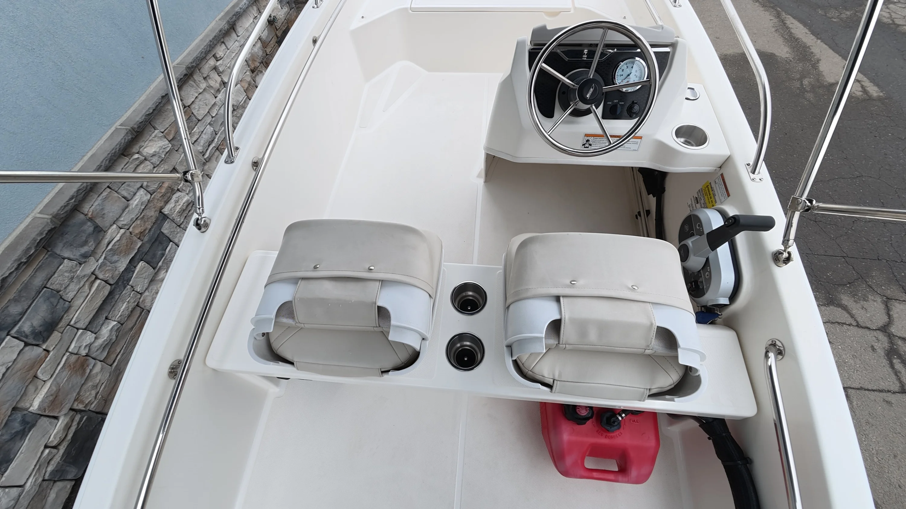 2023 Boston Whaler 130 Super Sport Image Thumbnail #17