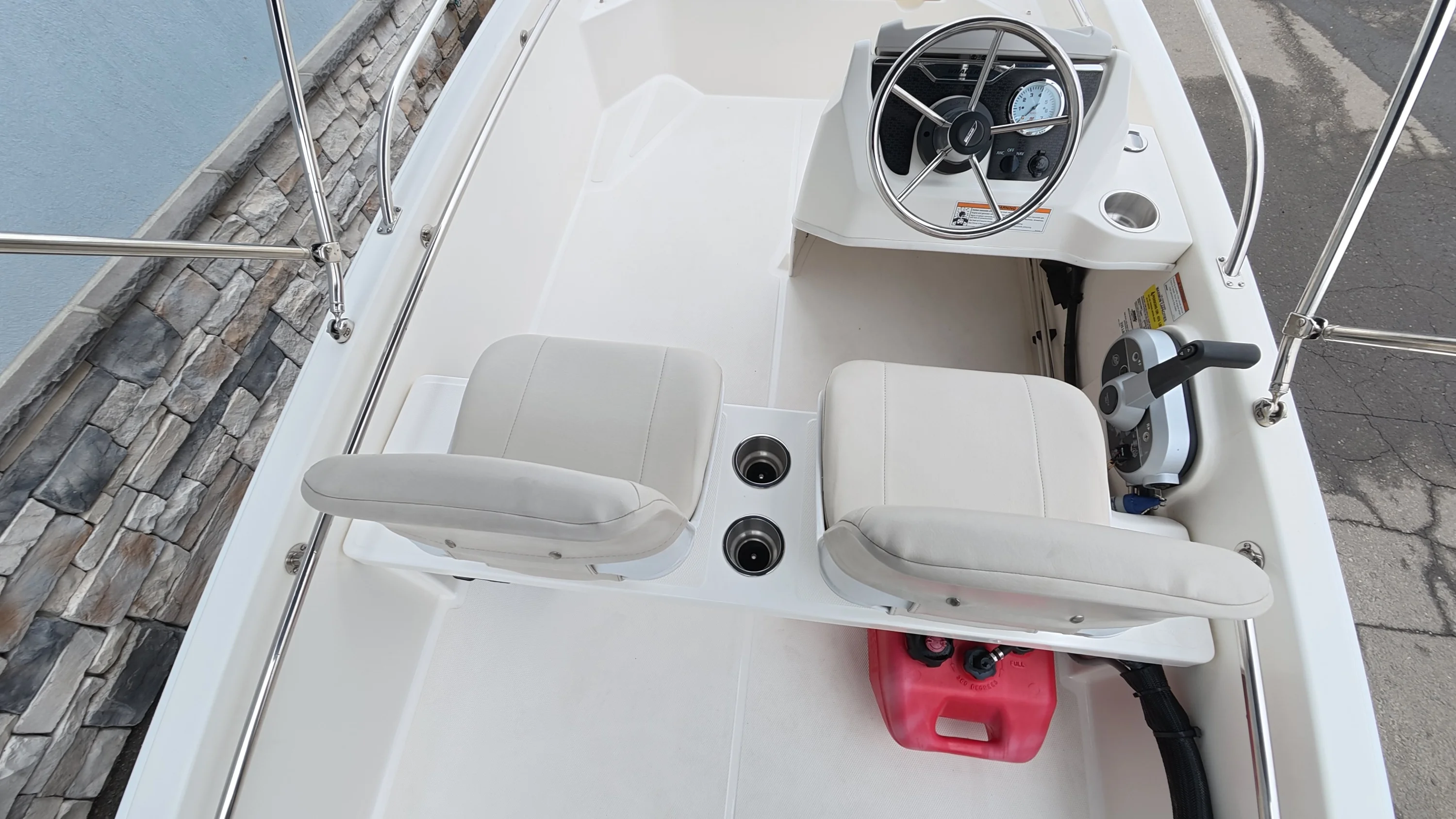 2023 Boston Whaler 130 Super Sport Image Thumbnail #16