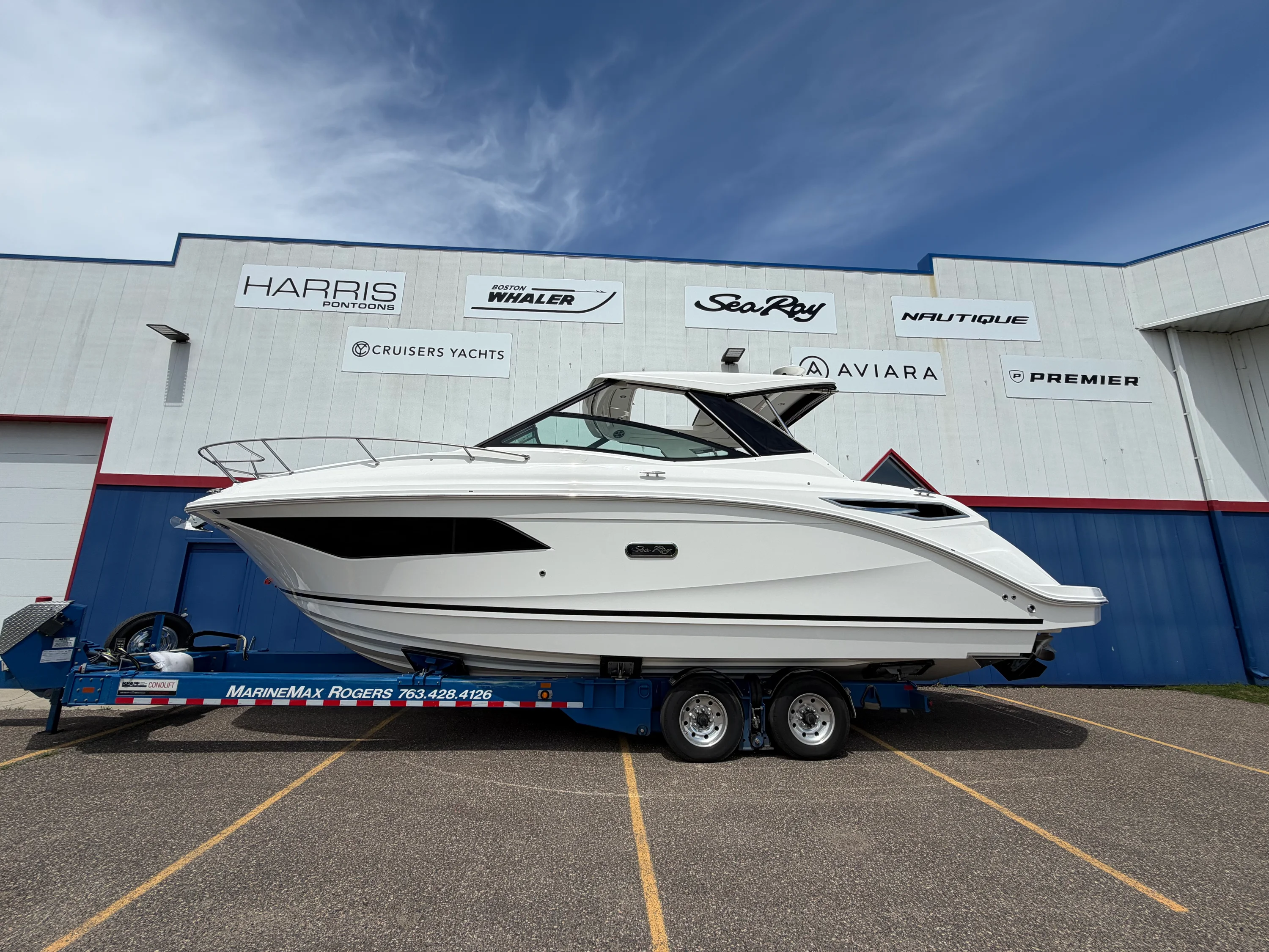 2026 Sea Ray Sundancer 320 Image Thumbnail #0