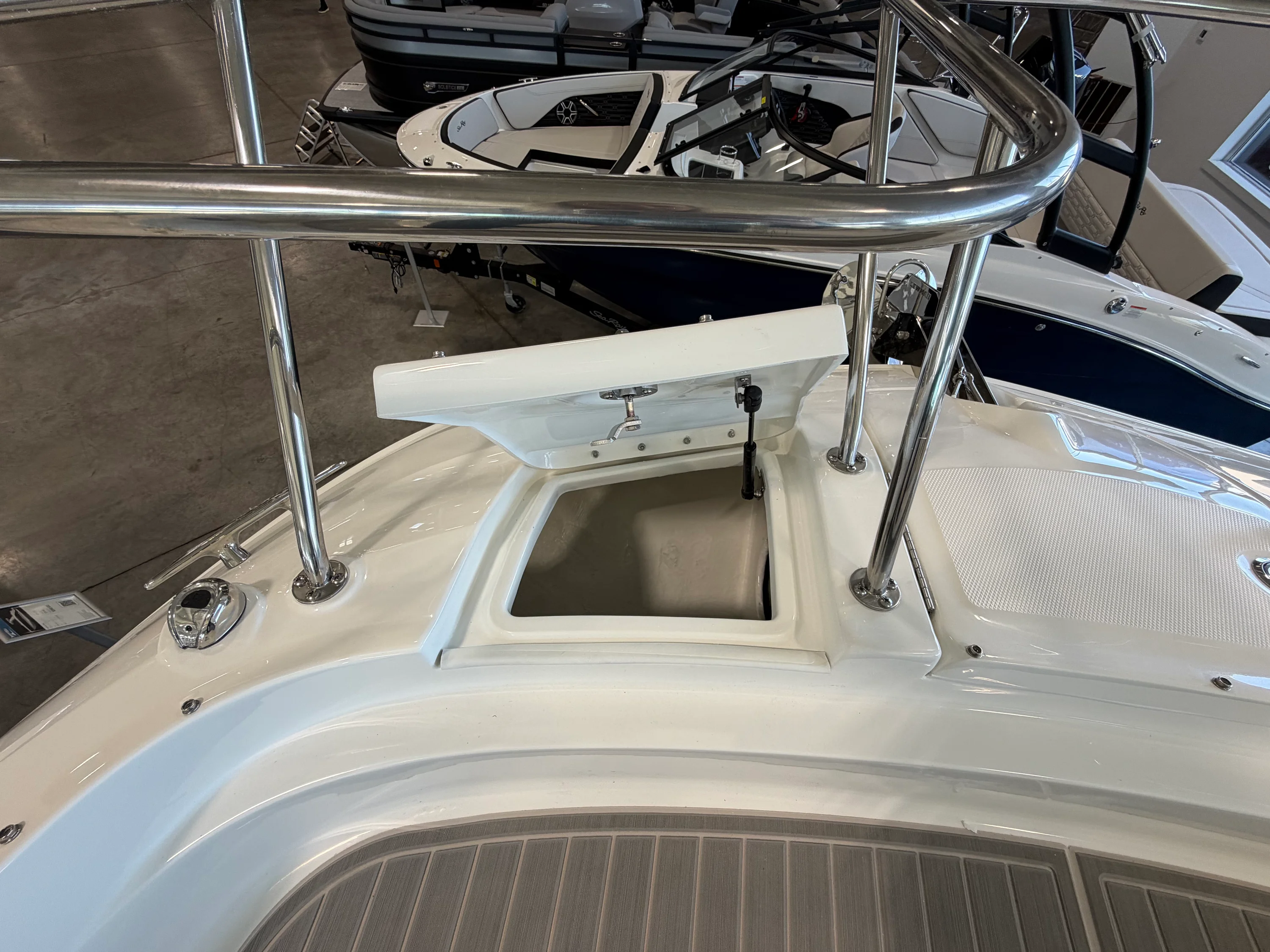 2026 Sea Ray Sundancer 320 Image Thumbnail #30