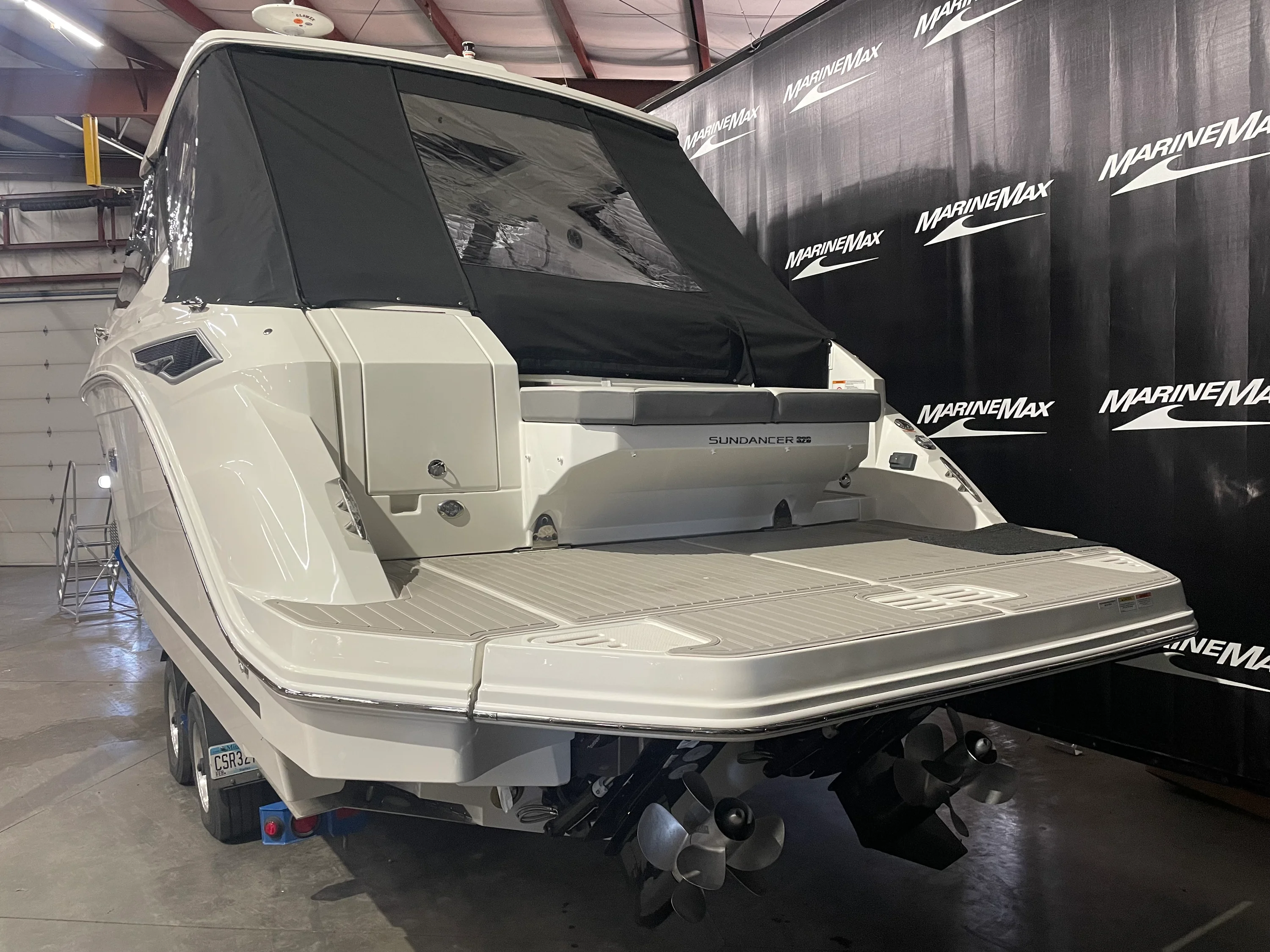 2026 Sea Ray Sundancer 320 Image Thumbnail #7
