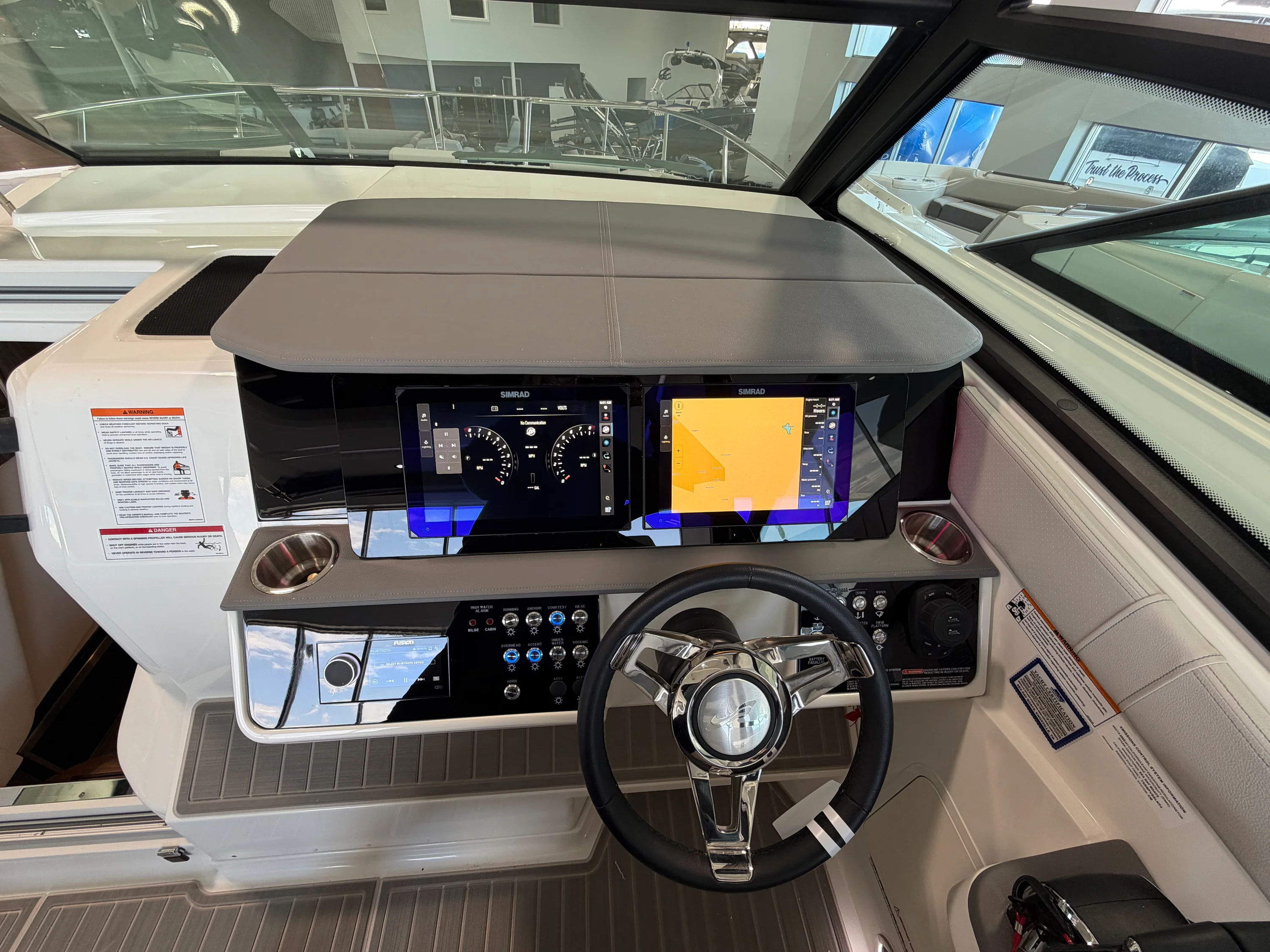 2026 Sea Ray Sundancer 320 Image Thumbnail #25