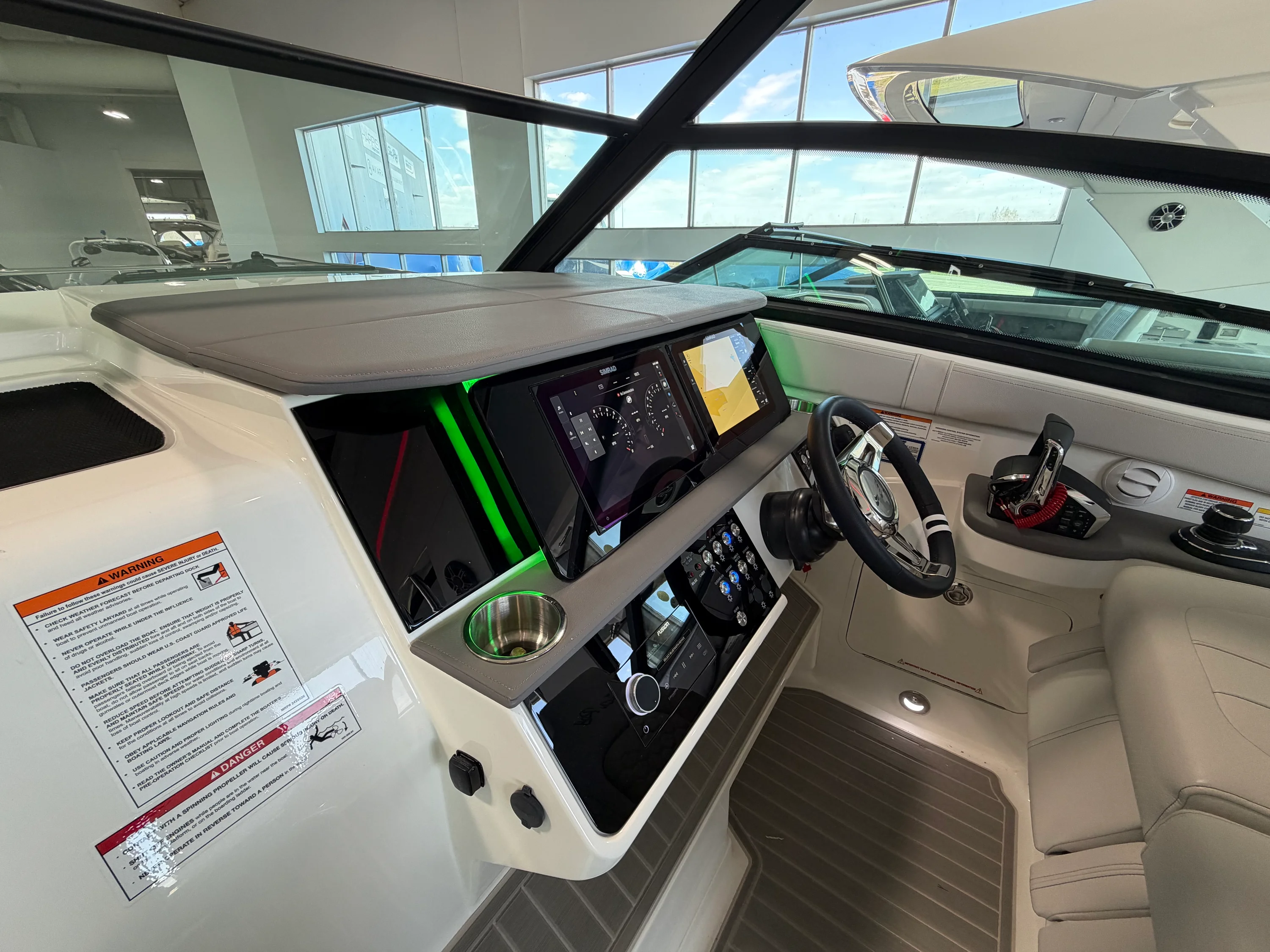 2026 Sea Ray Sundancer 320 Image Thumbnail #21