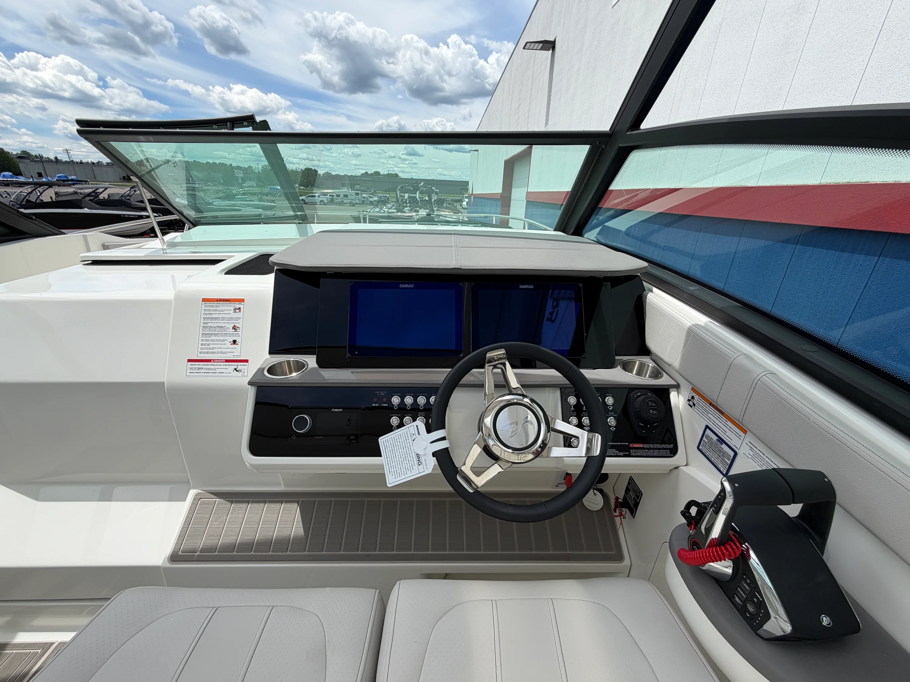 2026 Sea Ray Sundancer 320 Image Thumbnail #26