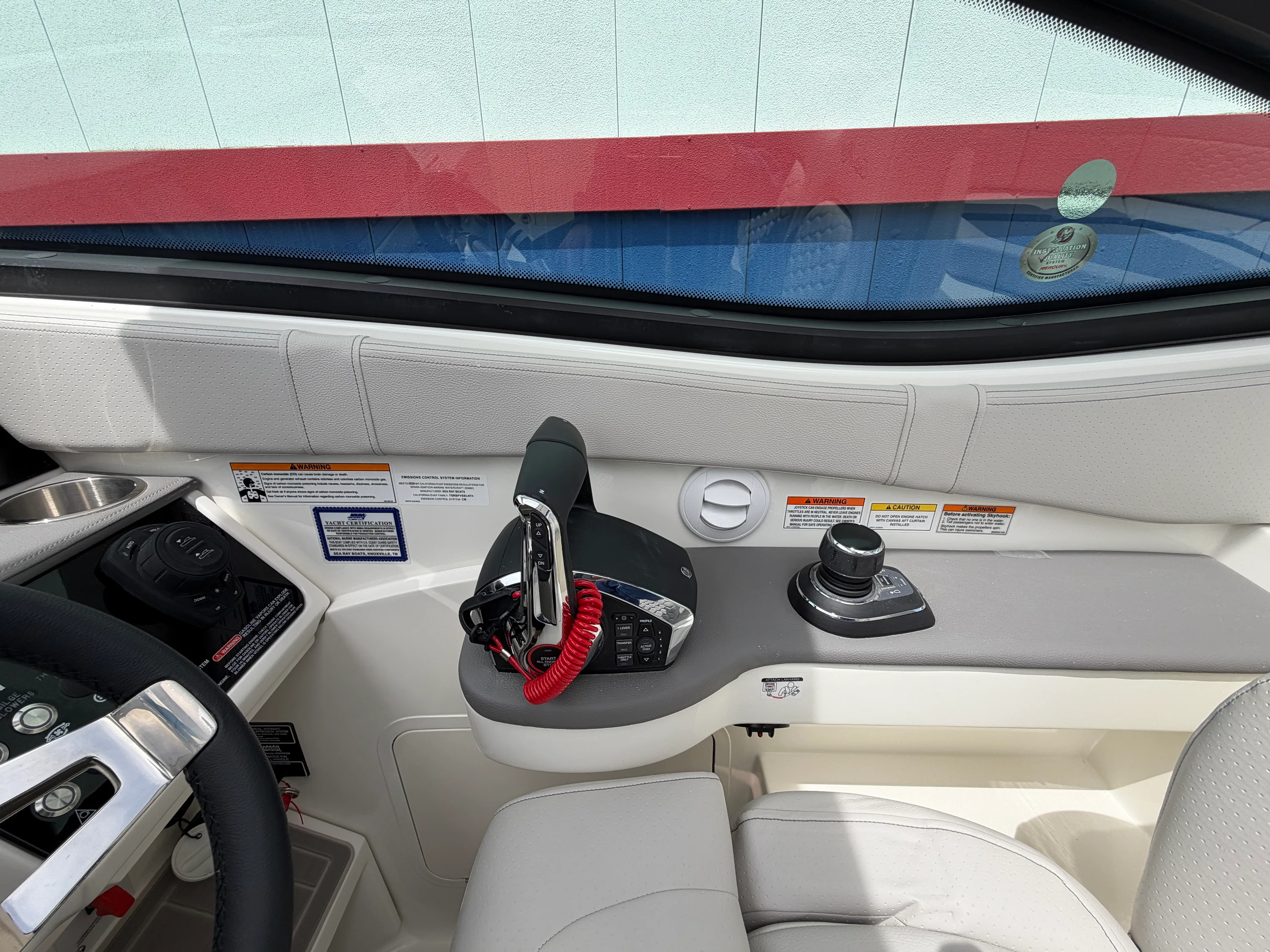 2026 Sea Ray Sundancer 320 Image Thumbnail #27