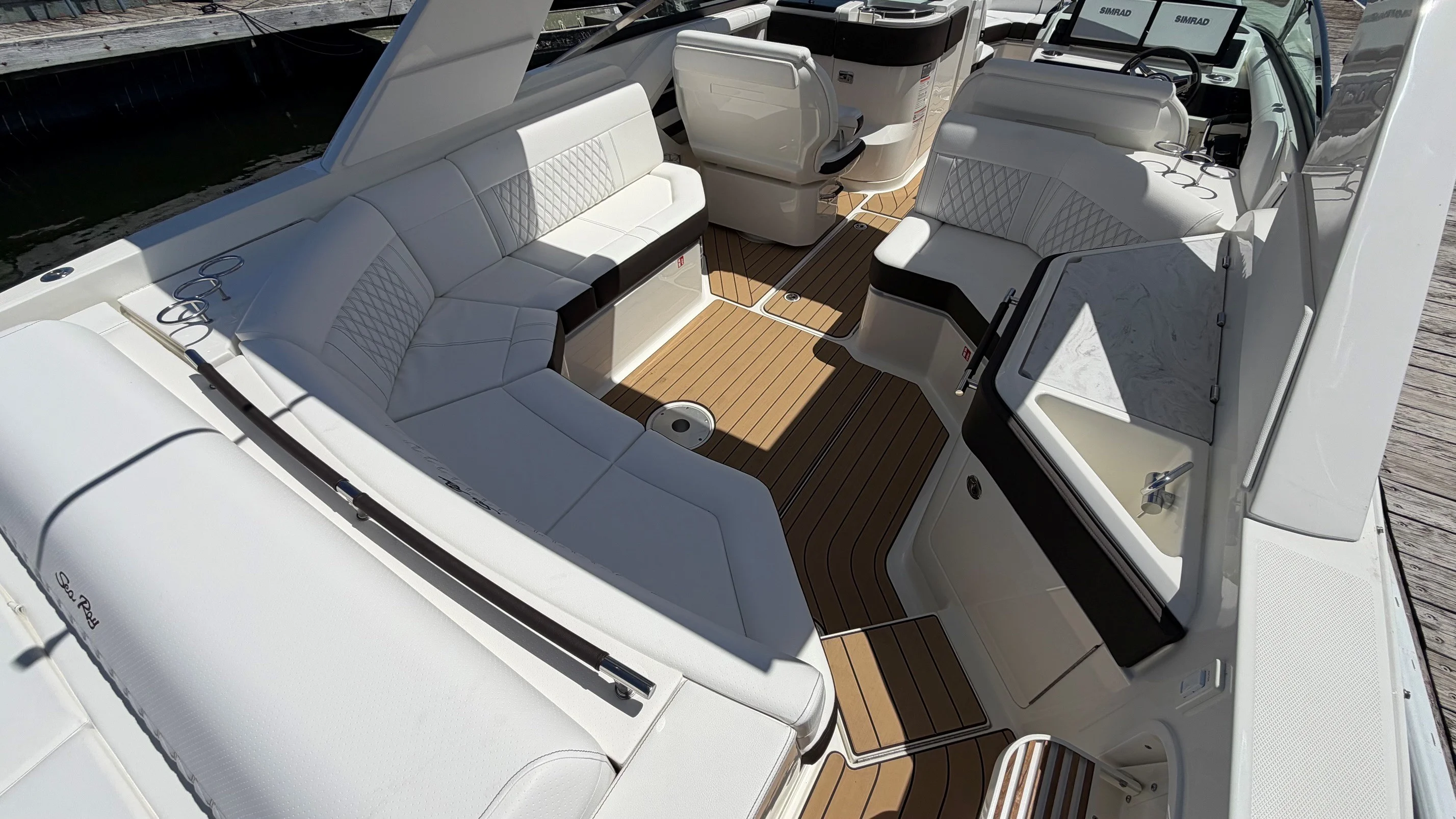 2026 Sea Ray SLX 310 Image Thumbnail #9