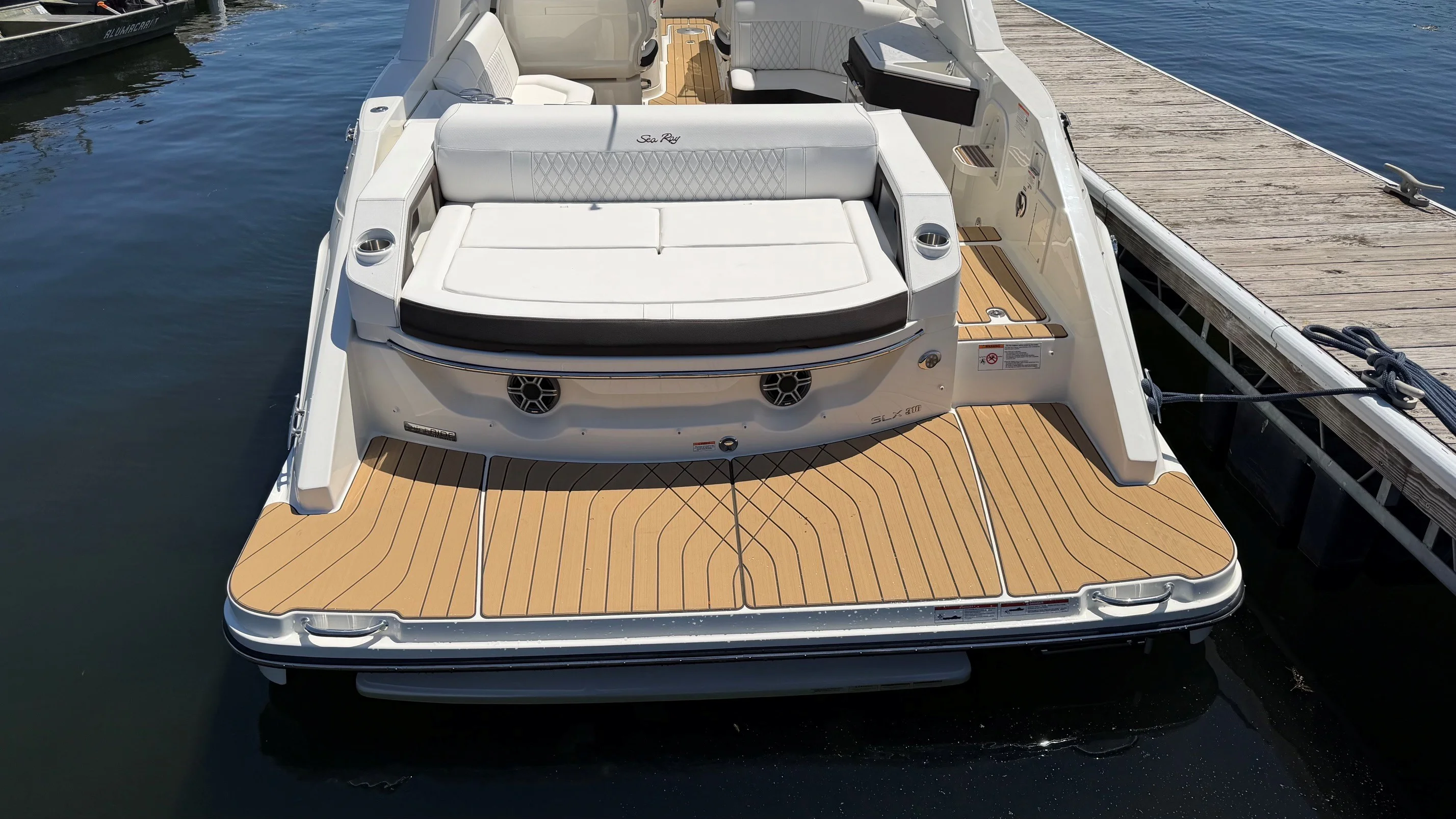 2026 Sea Ray SLX 310 Image Thumbnail #5