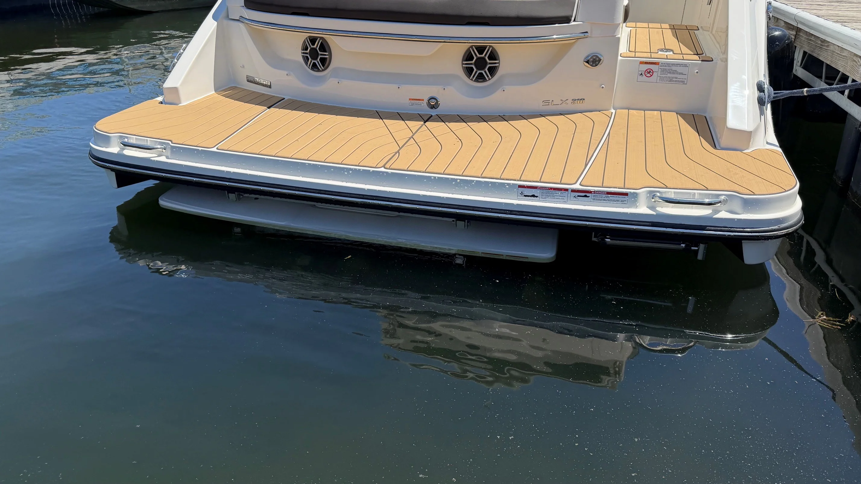 2026 Sea Ray SLX 310 Image Thumbnail #6