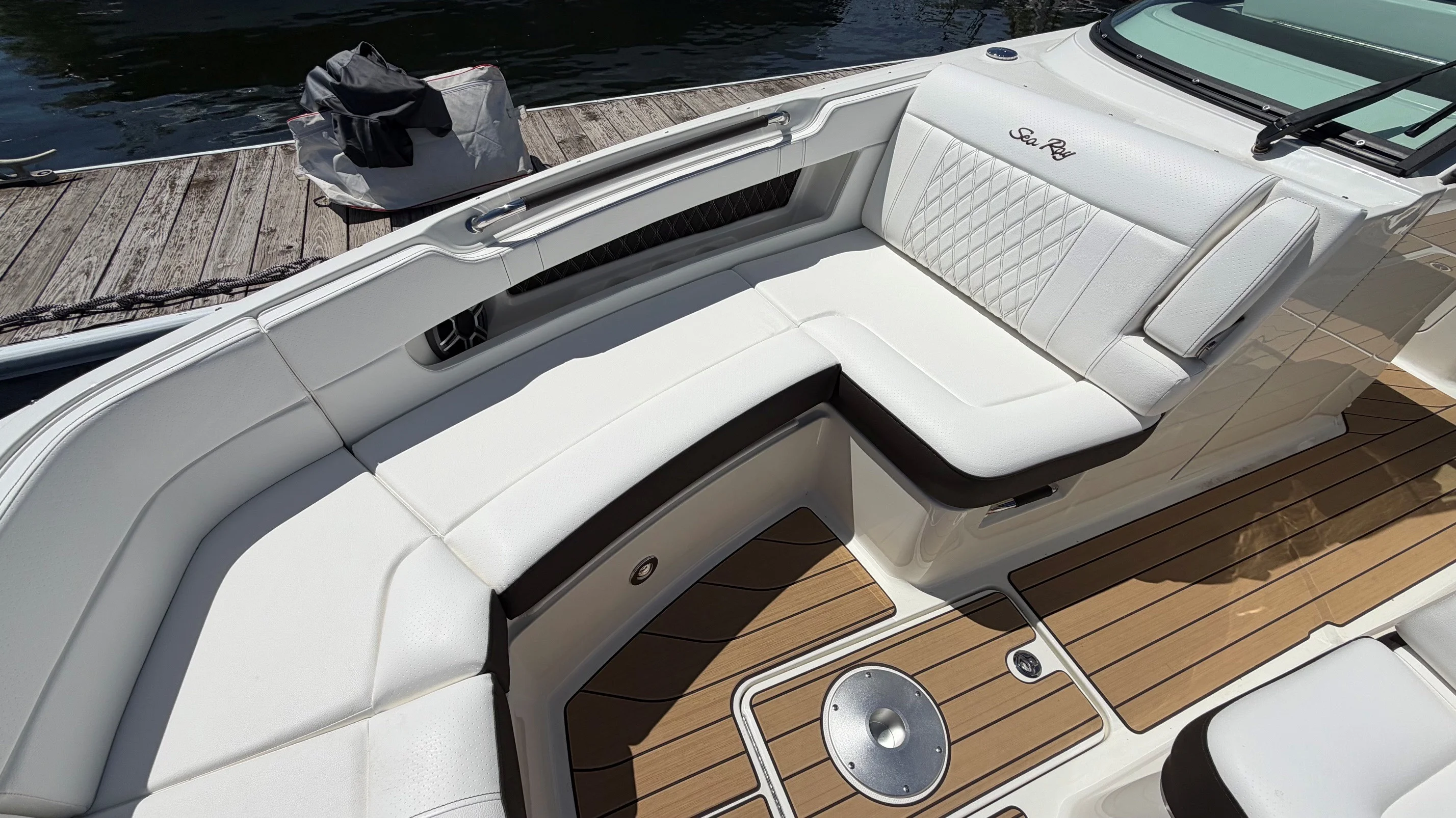 2026 Sea Ray SLX 310 Image Thumbnail #24