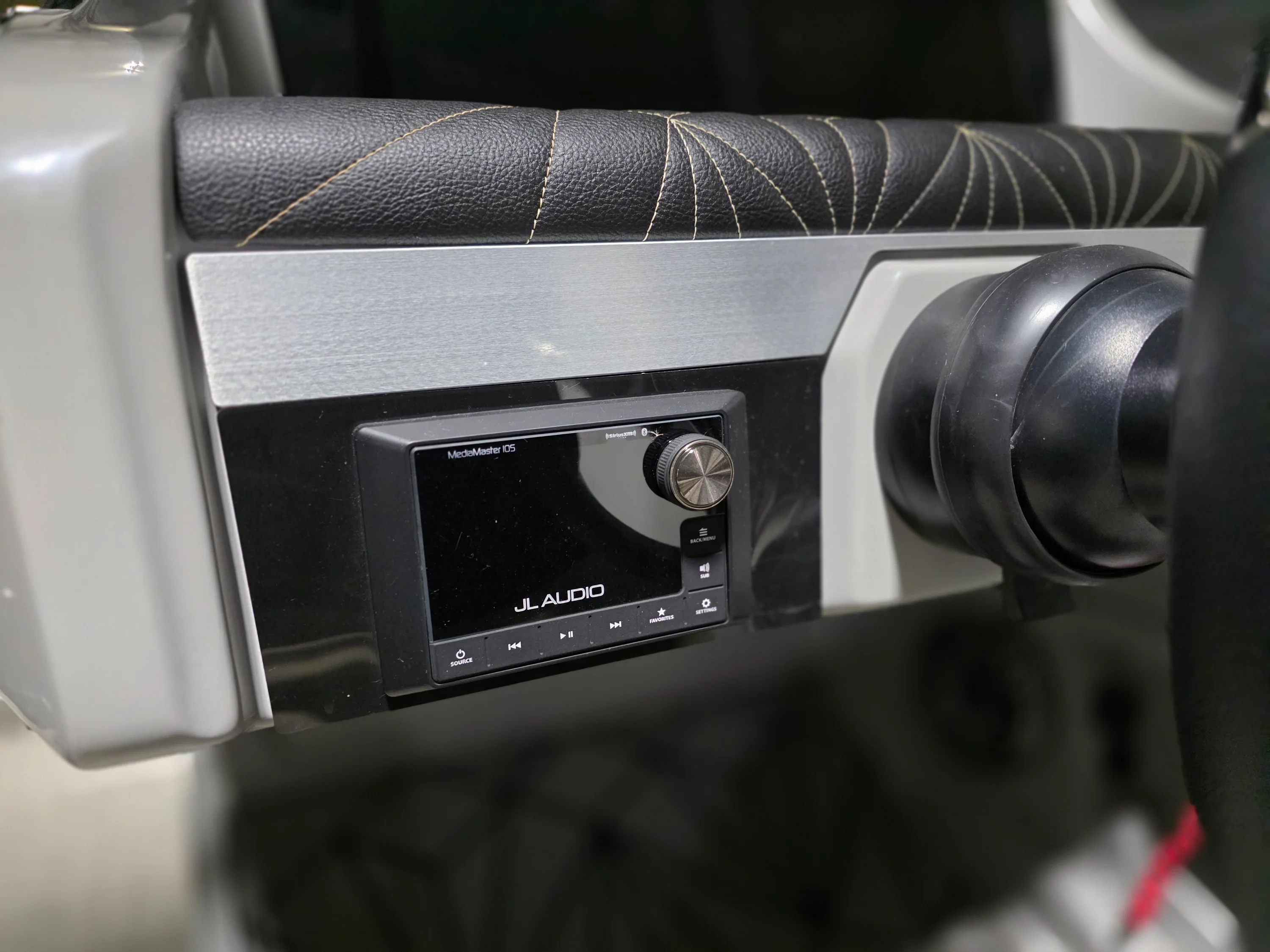 2022 Harris 250 GM SL TRITOON Image Thumbnail #13