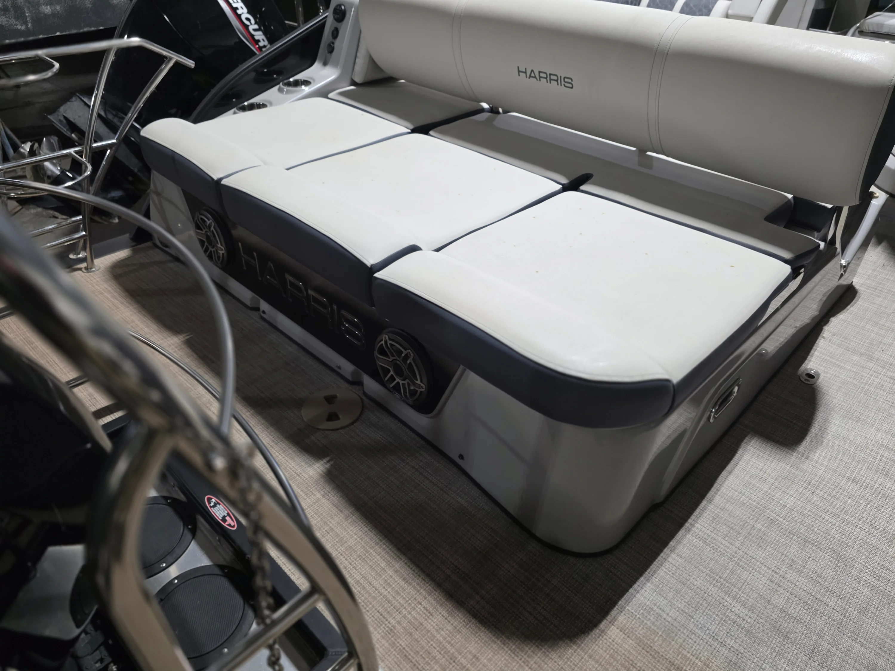 2022 Harris 250 GM SL TRITOON Image Thumbnail #9