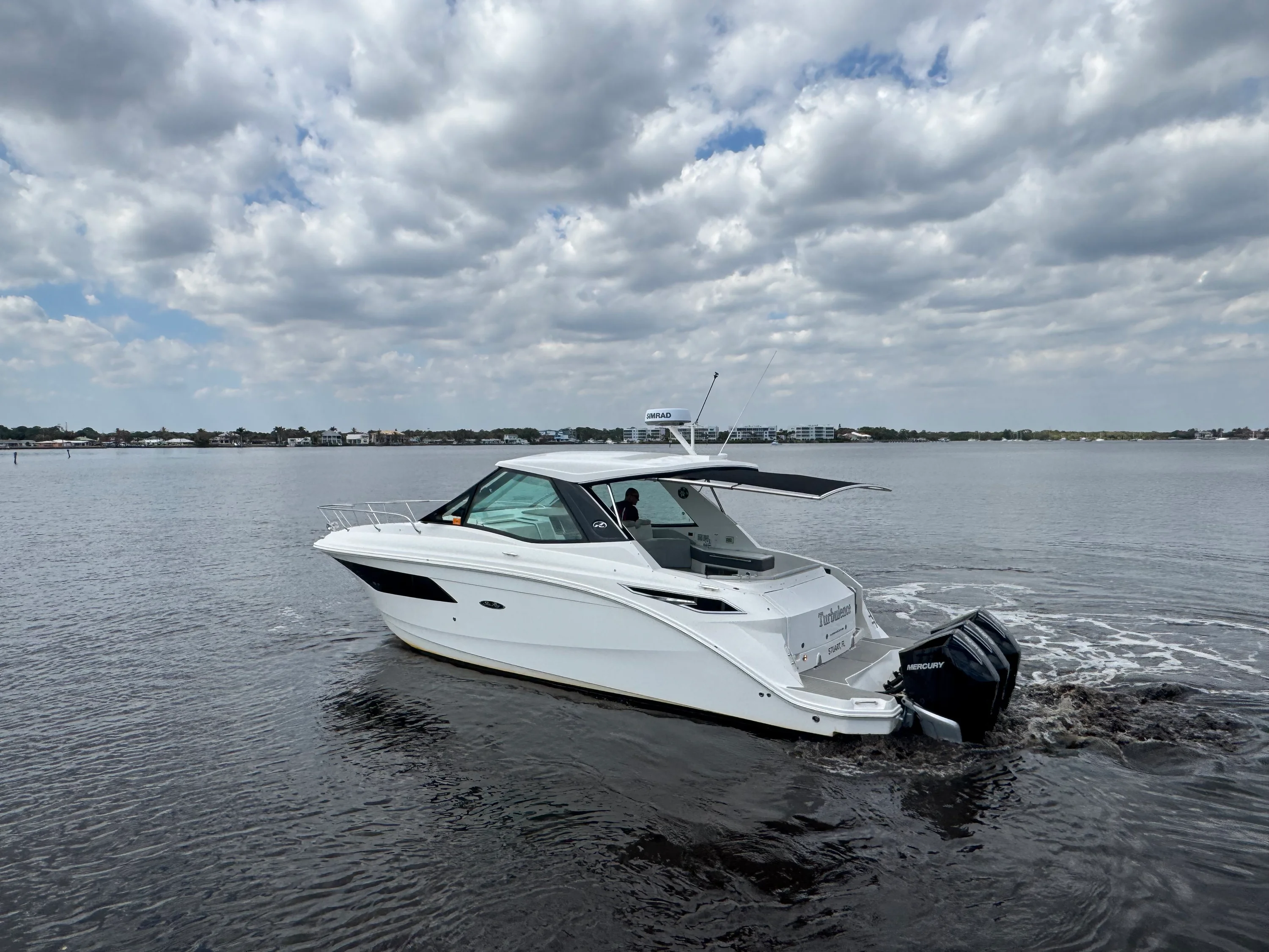 2023 Sea Ray 320 SUNDANCER OB Image Thumbnail #9