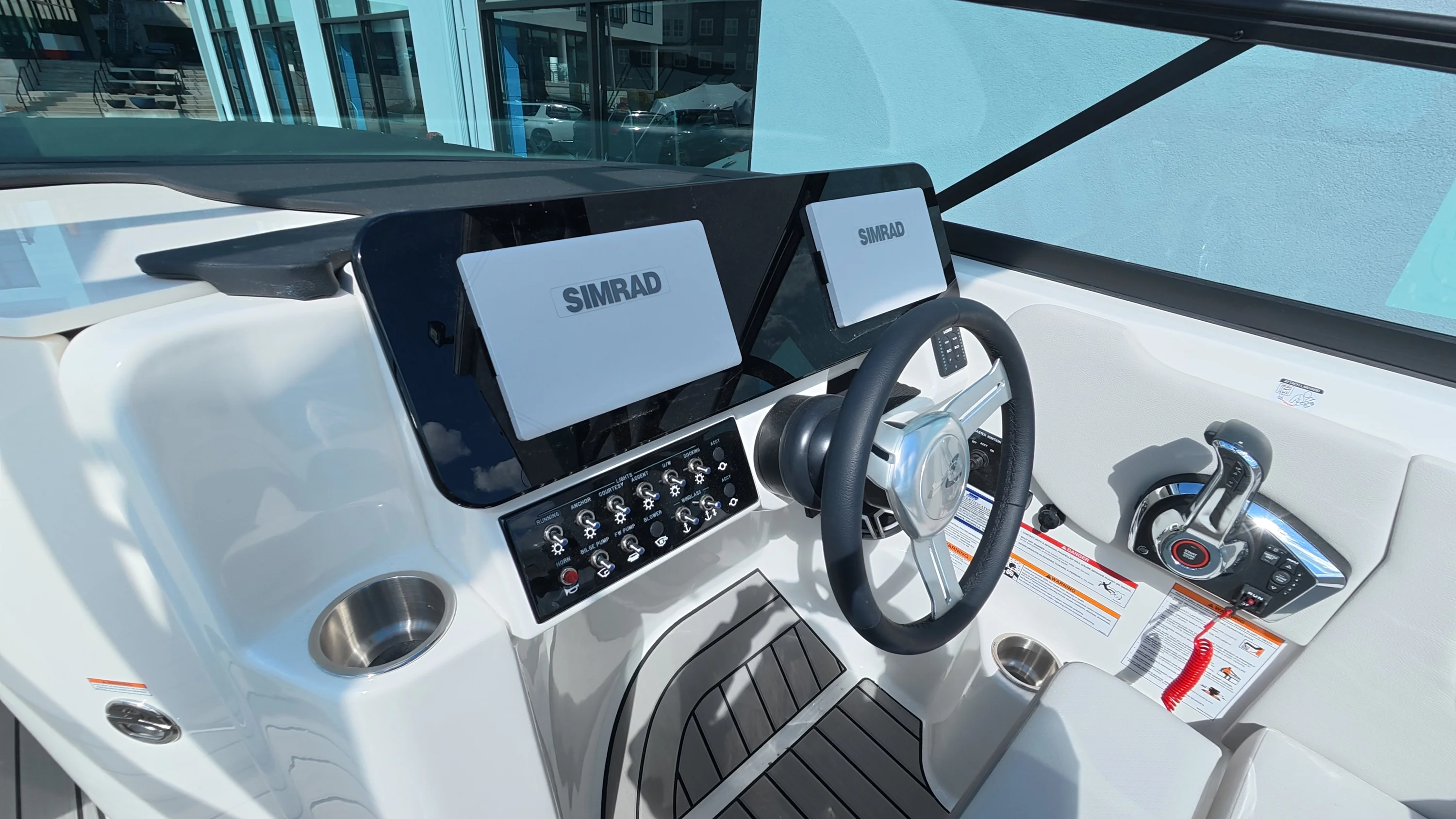 2026 Sea Ray SDX 270 Outboard Image Thumbnail #33