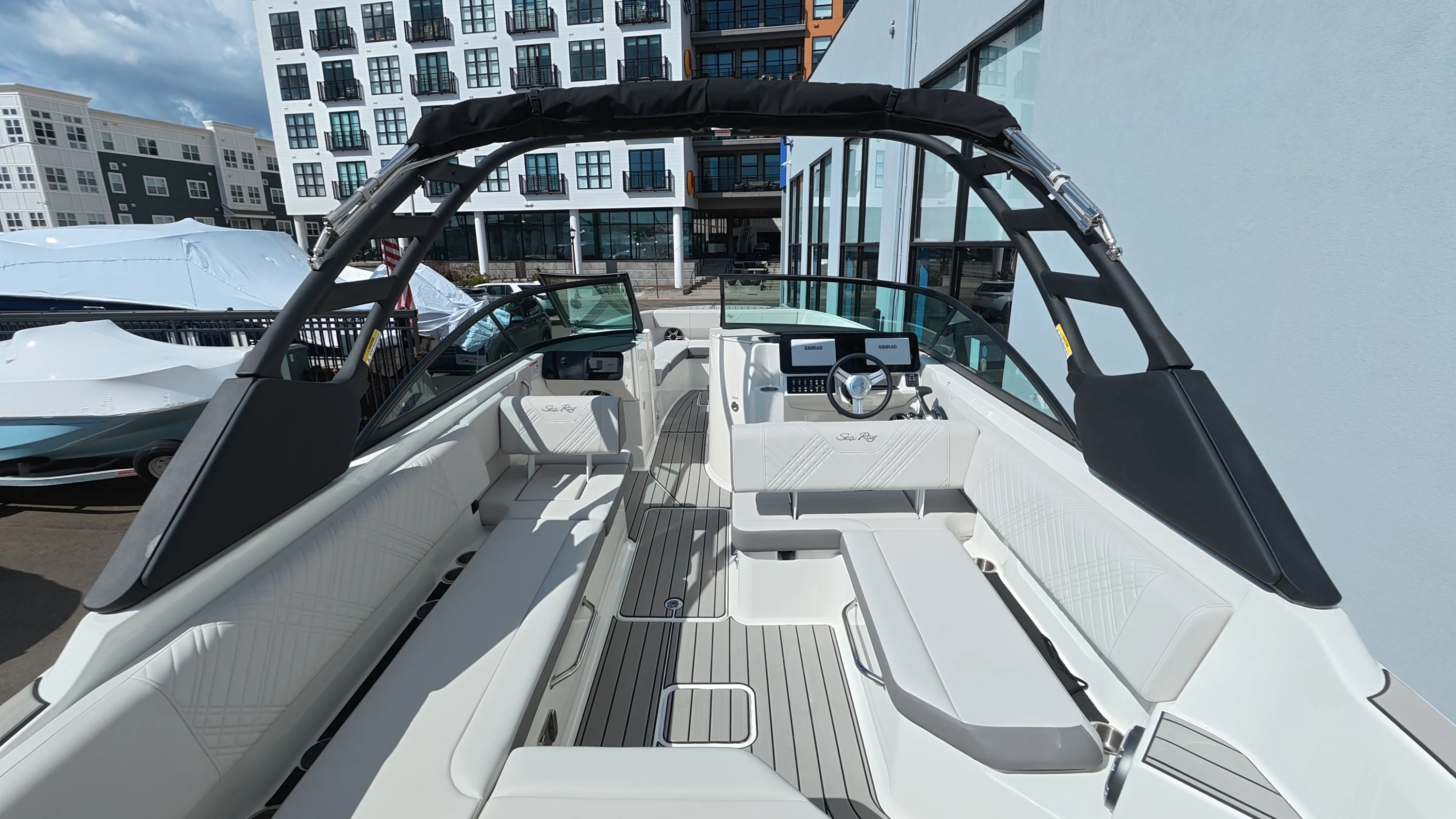 2026 Sea Ray SDX 270 Outboard Image Thumbnail #13
