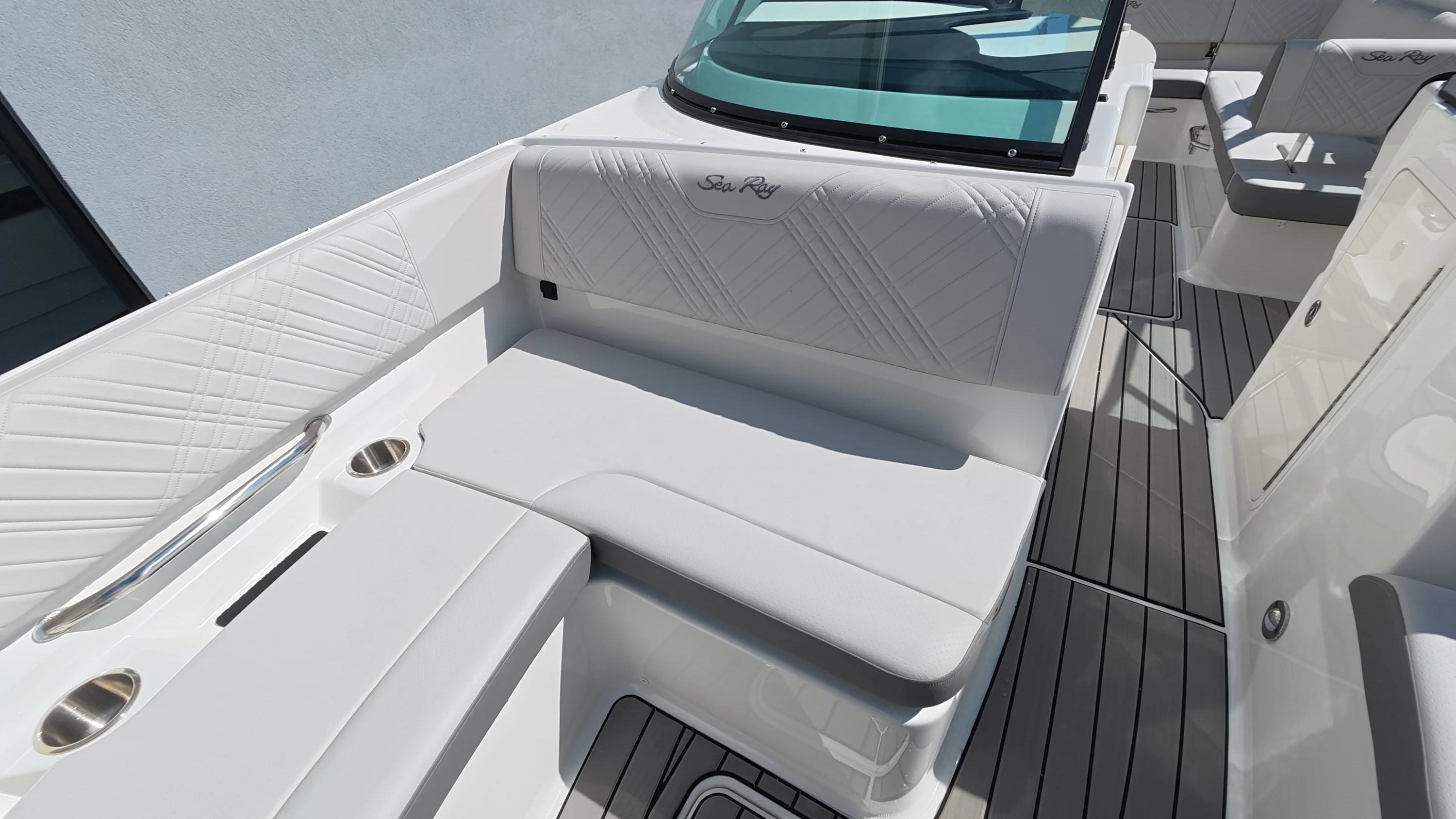 2026 Sea Ray SDX 270 Outboard Image Thumbnail #54