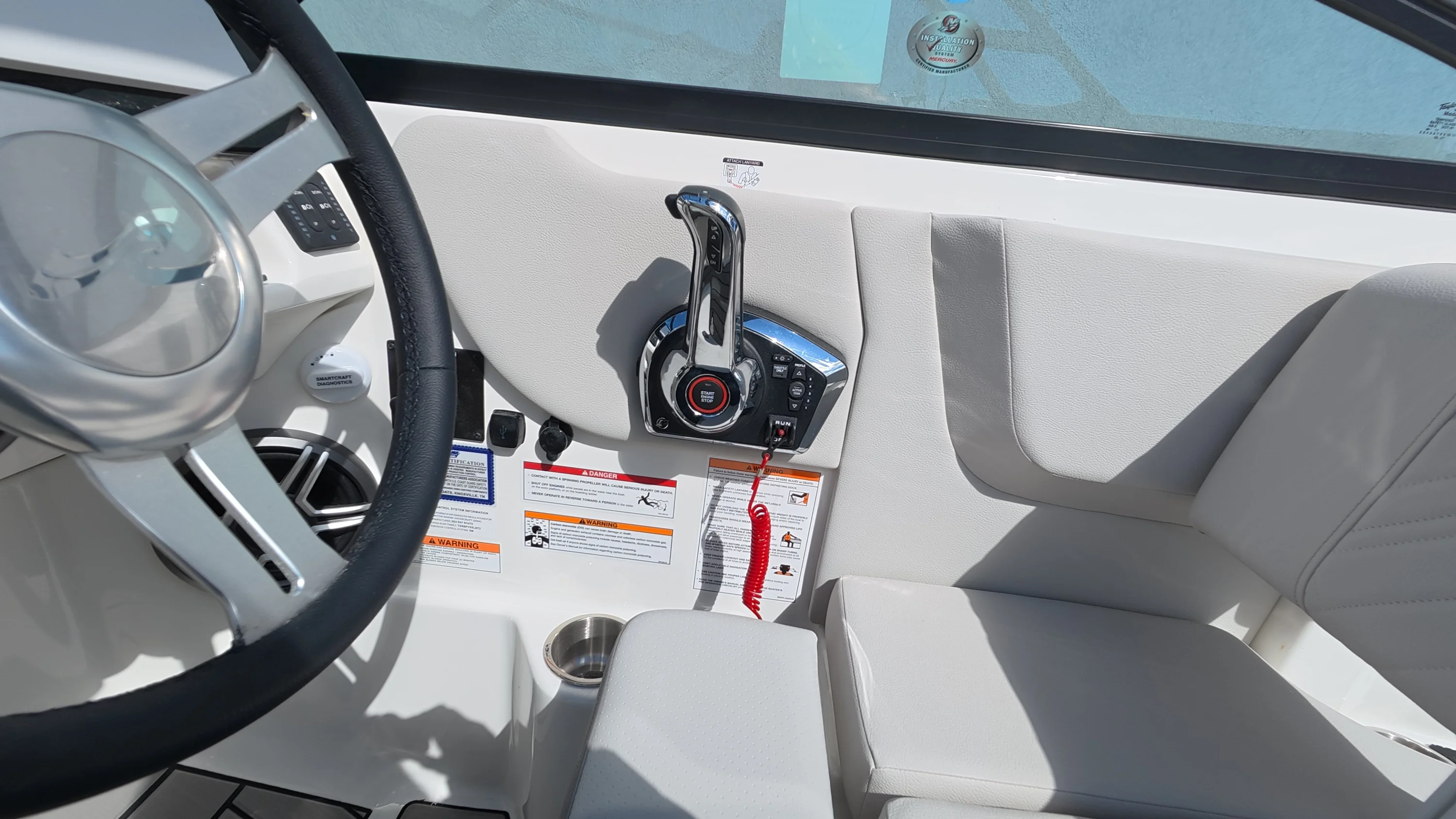 2026 Sea Ray SDX 270 Outboard Image Thumbnail #31