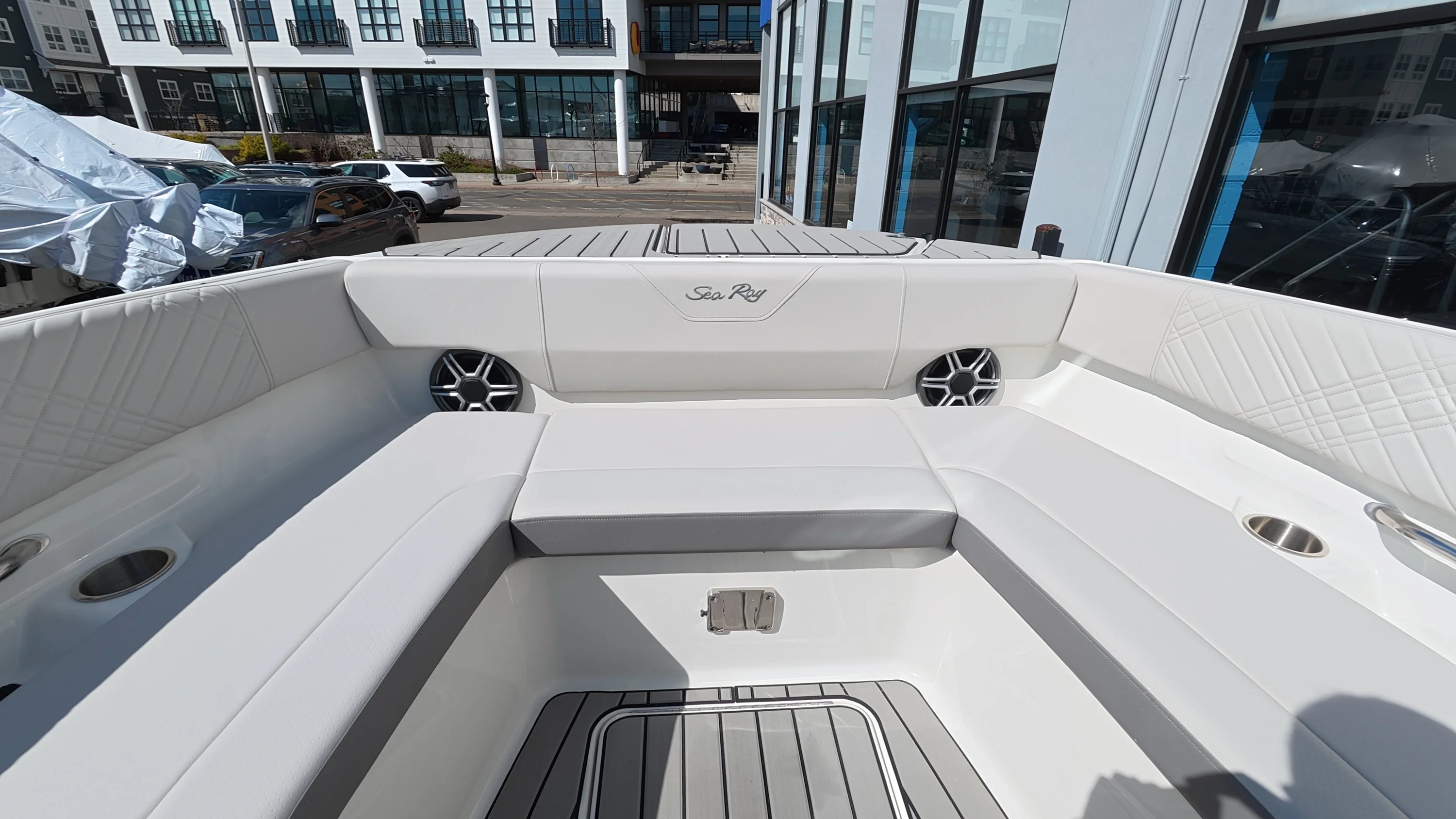 2026 Sea Ray SDX 270 Outboard Image Thumbnail #51