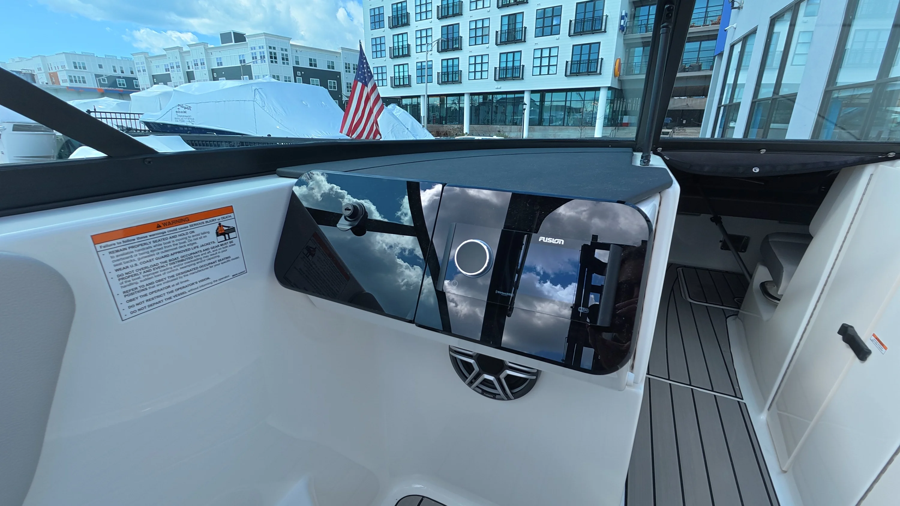 2026 Sea Ray SDX 270 Outboard Image Thumbnail #37