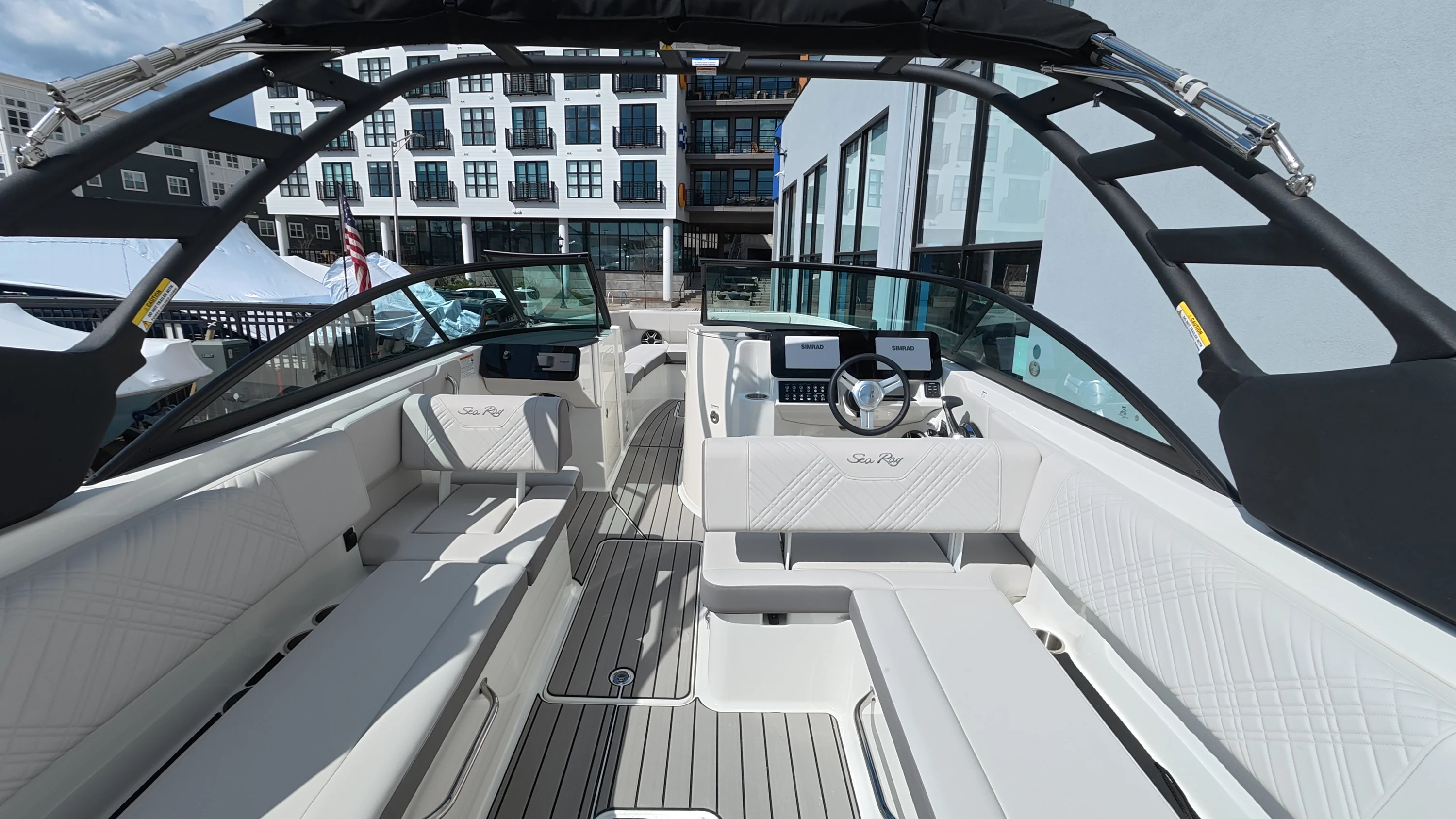 2026 Sea Ray SDX 270 Outboard Image Thumbnail #15