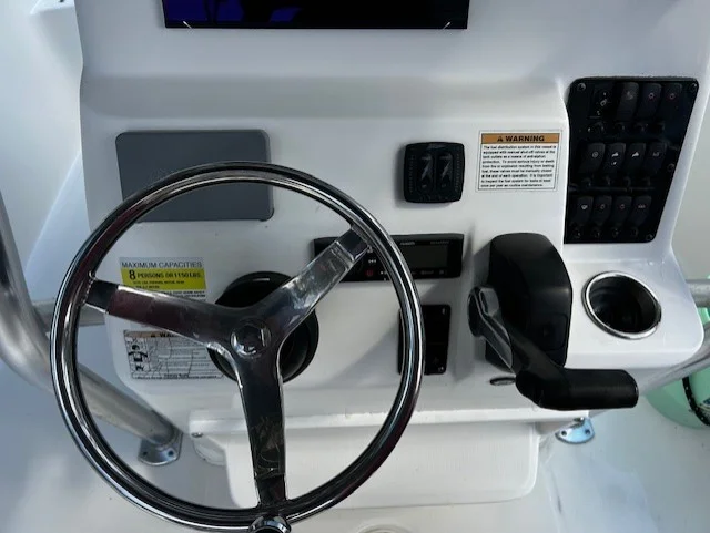 2018 Century 220 Image Thumbnail #7