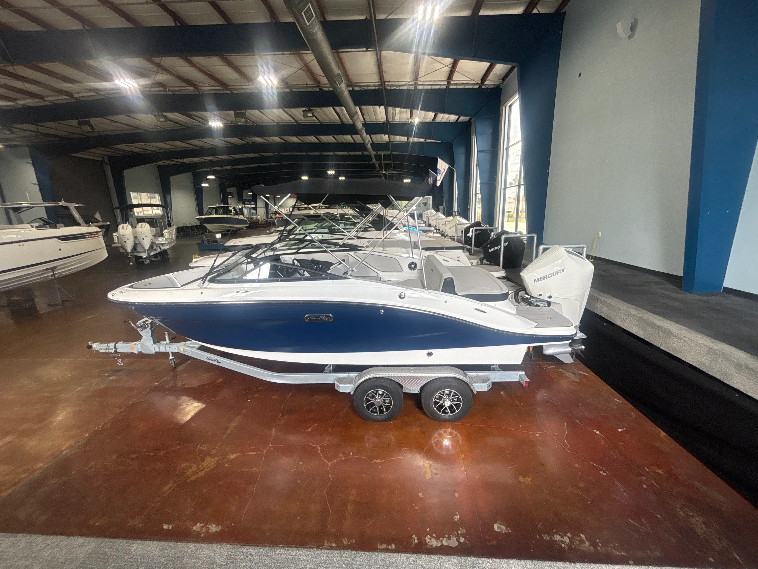 2026 Sea Ray SPX 210 Outboard Image Thumbnail #2