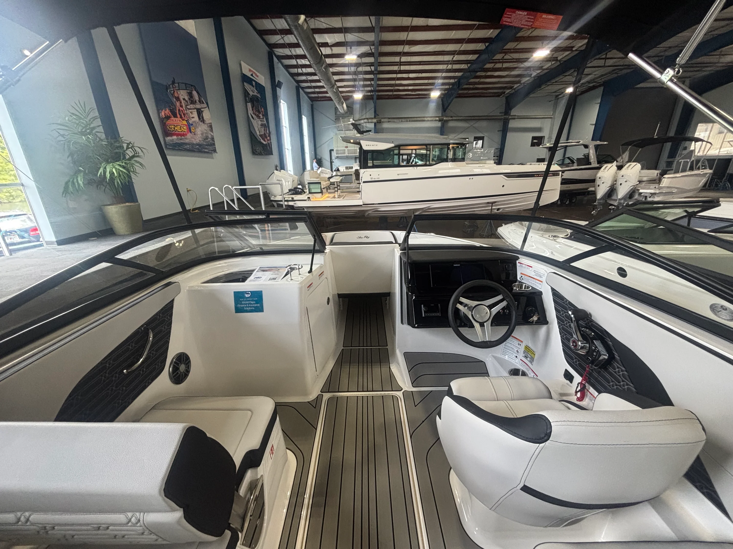 2026 Sea Ray SPX 210 Outboard Image Thumbnail #11