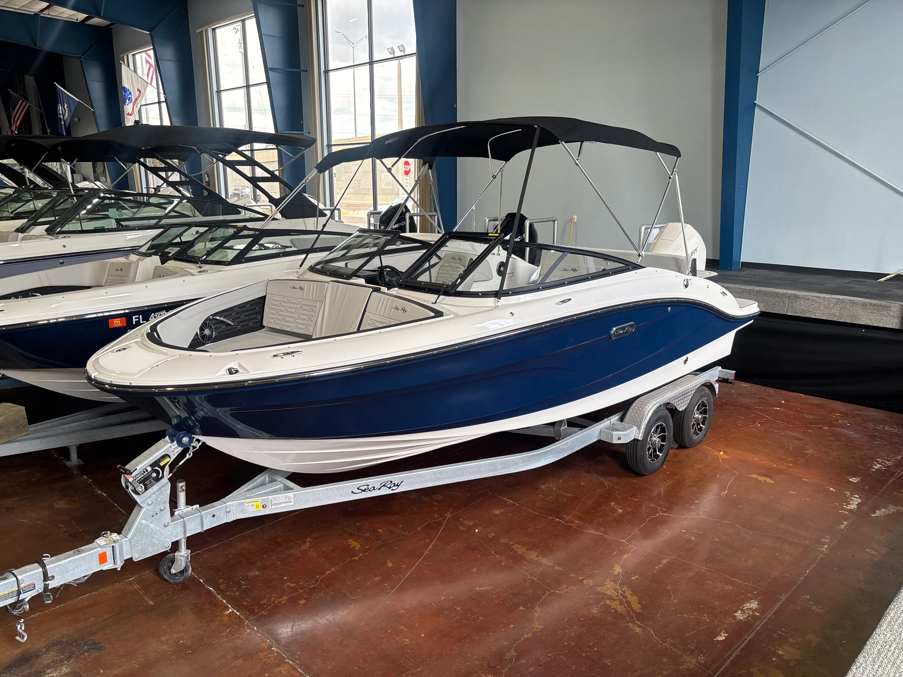 2026 Sea Ray SPX 210 Outboard Image Thumbnail #1
