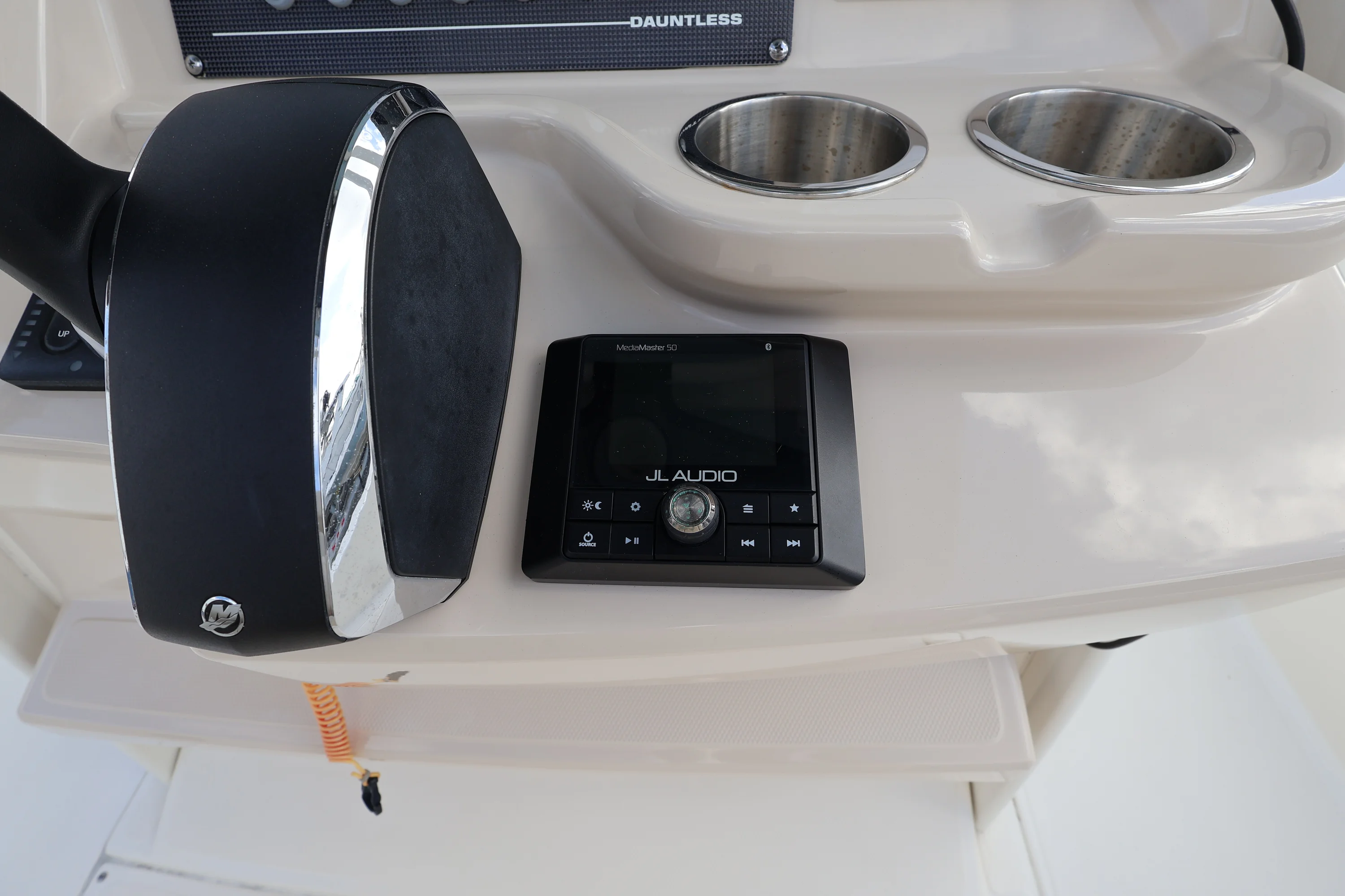 2023 Boston Whaler 250 Dauntless Image Thumbnail #34